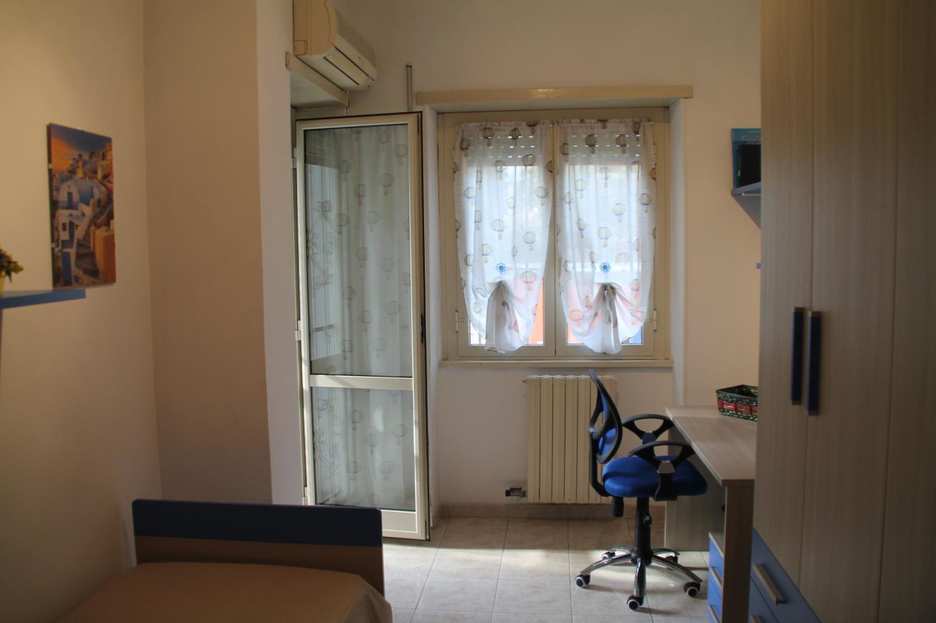 Apartment photo 2