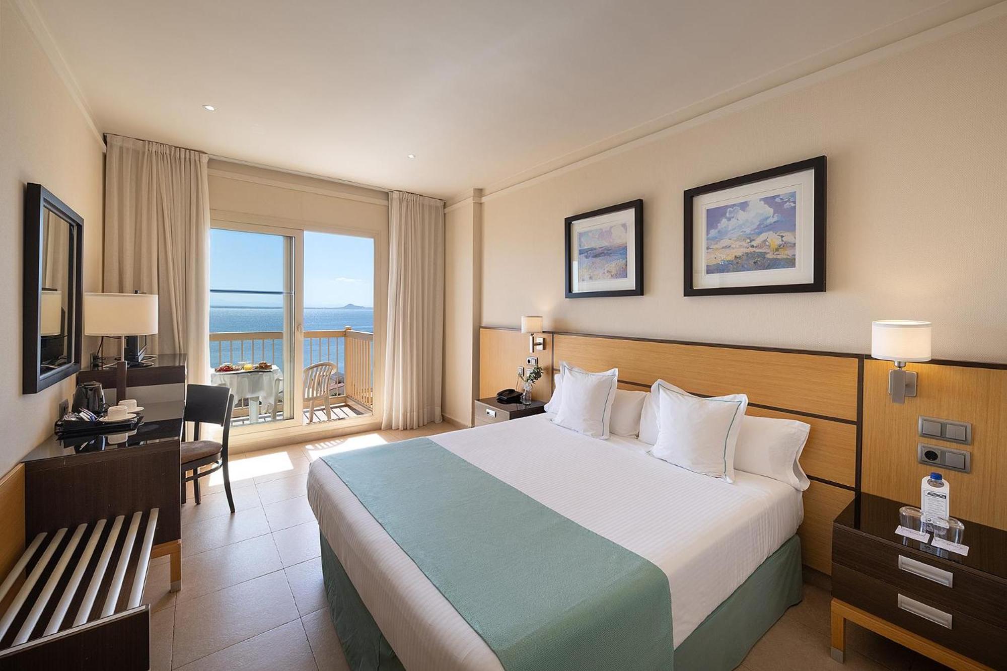 Double or Twin Room - Photo 1