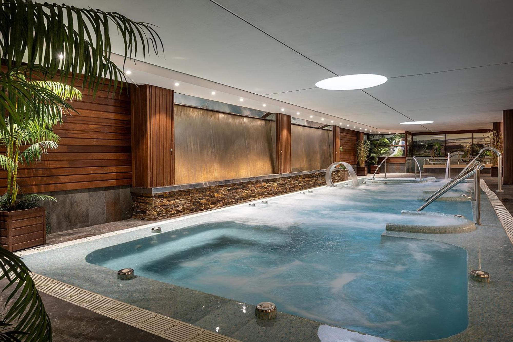 Double or Twin Room with Spa Access - Photo 3