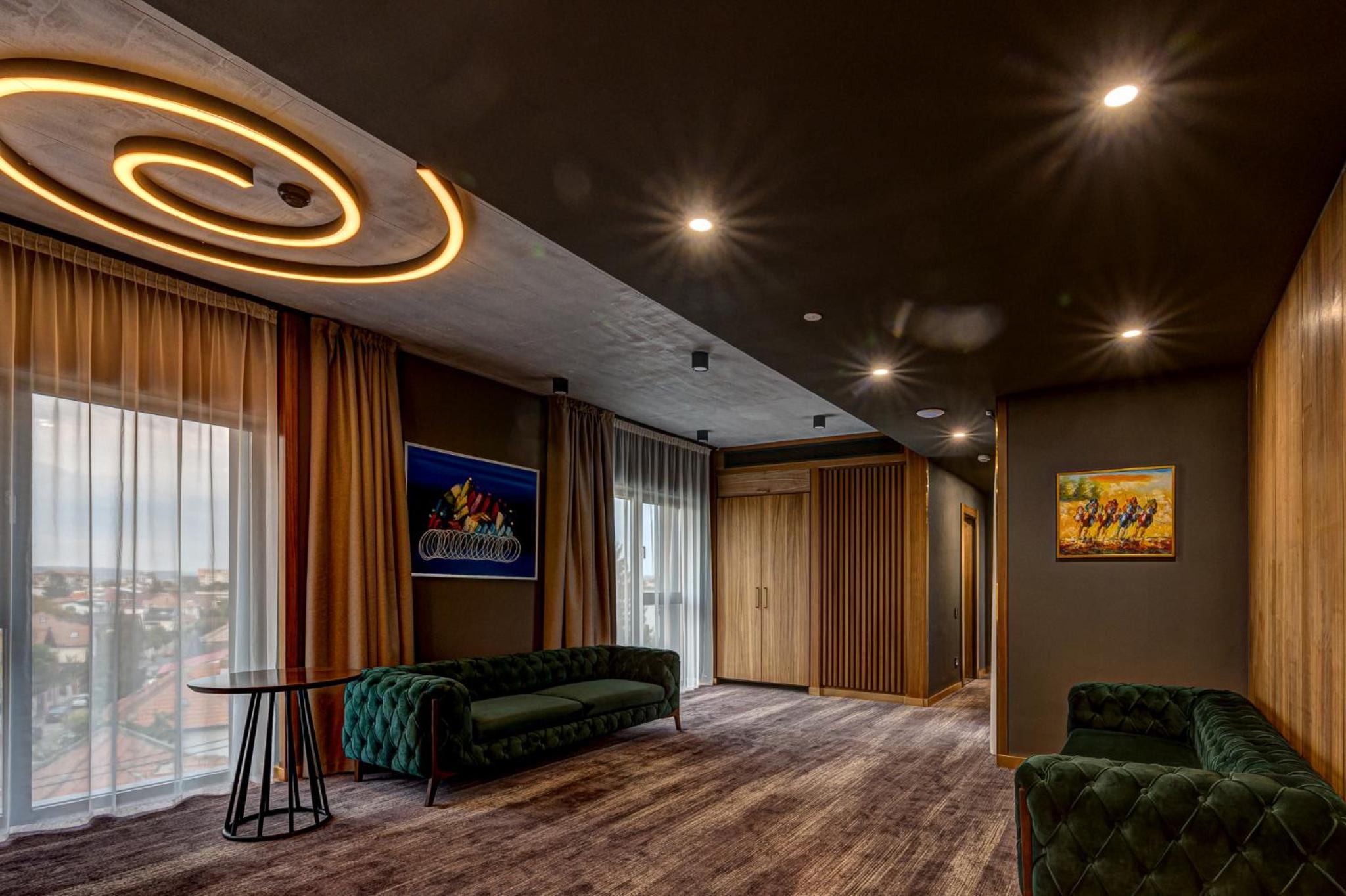 Executive Suite photo 1