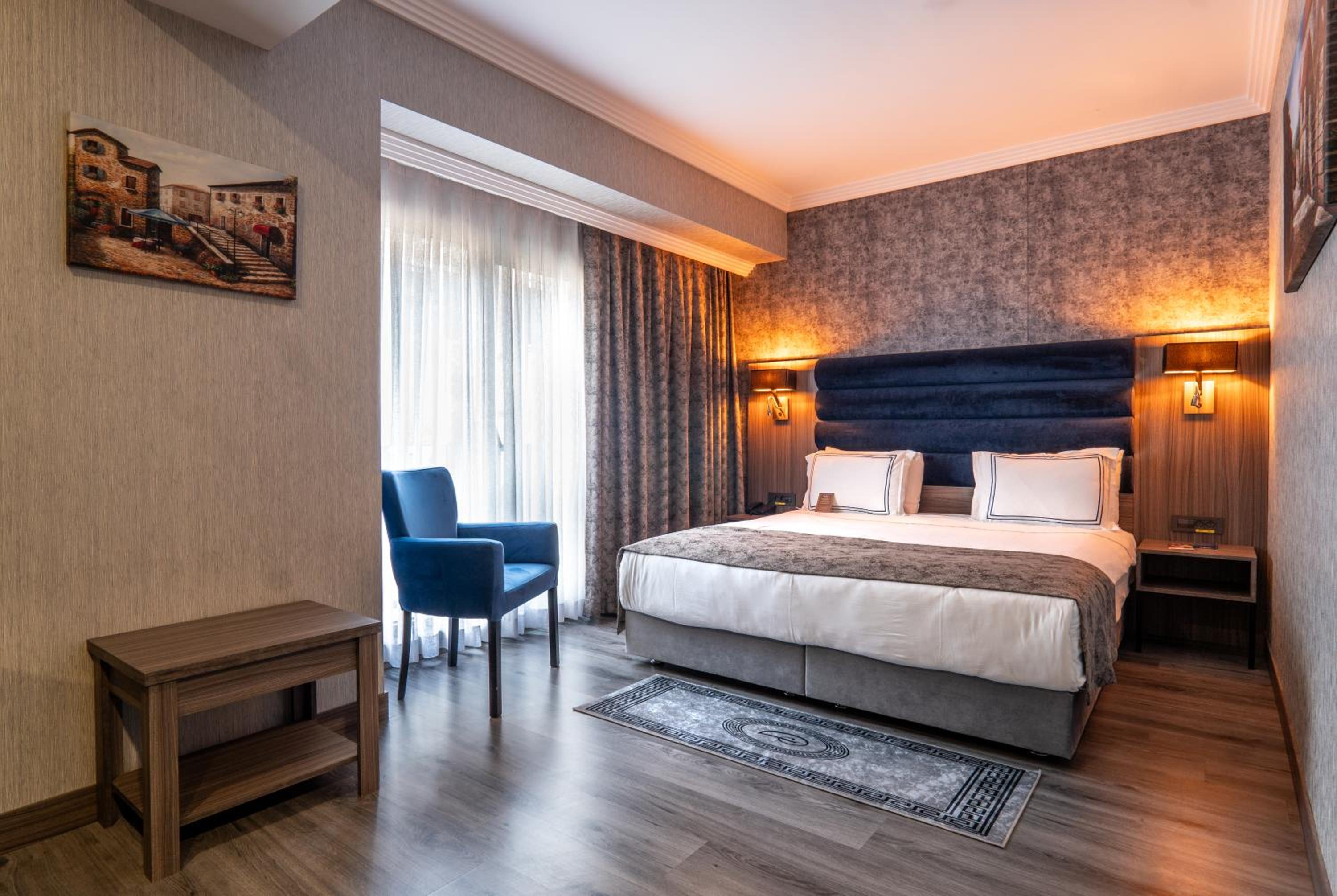 Standard Double or Twin Room photo 1