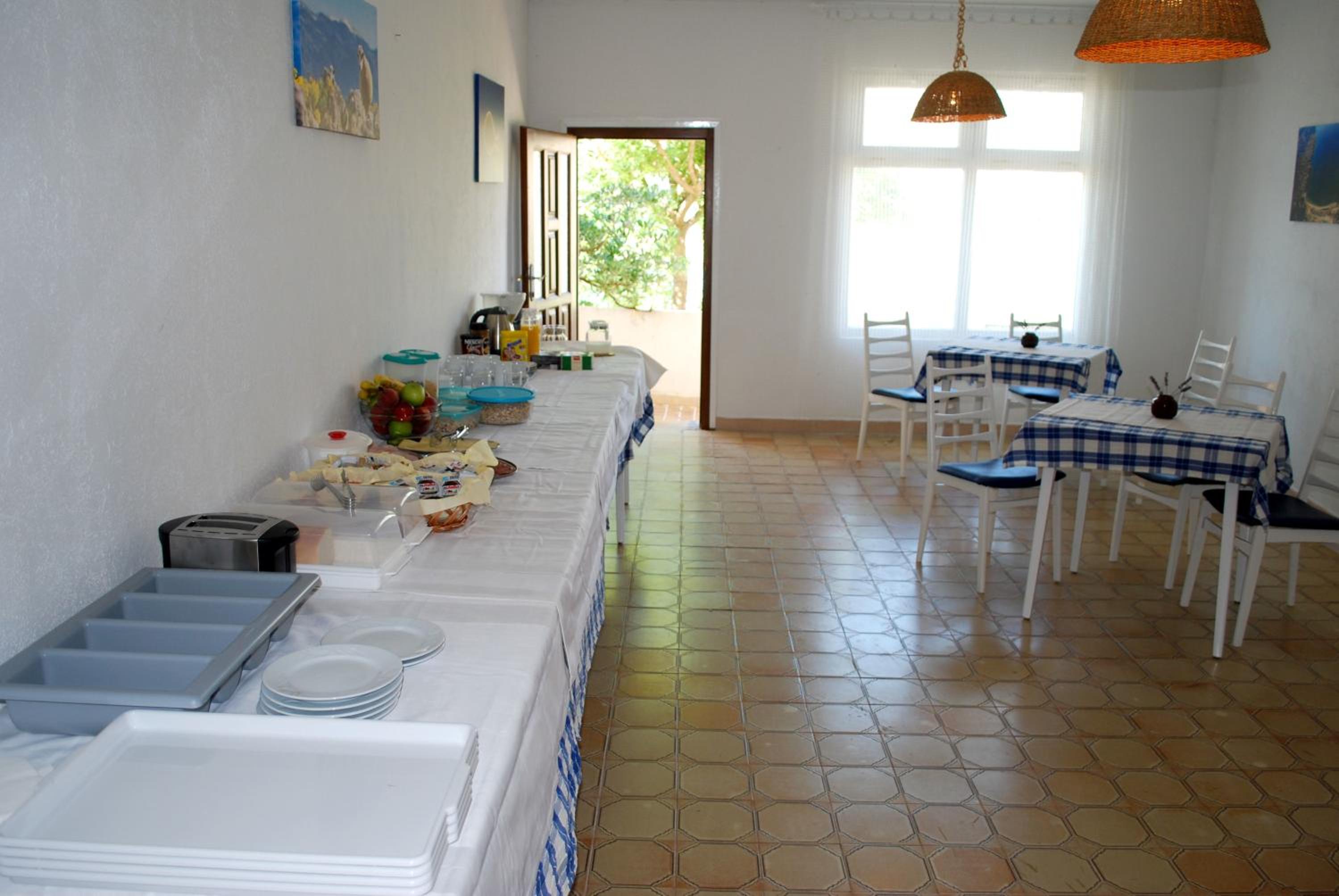 Deluxe Double Room with Balcony and Sea View photo 3