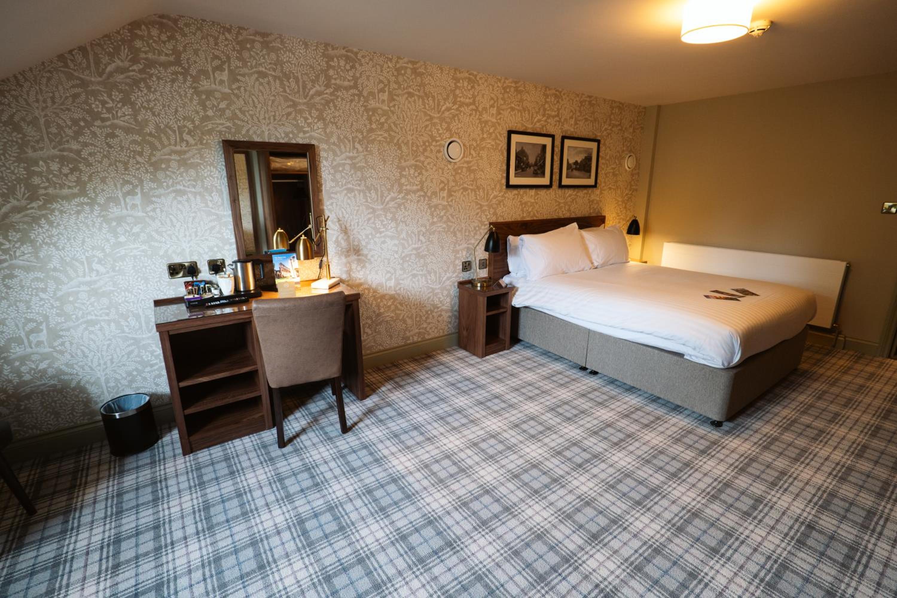 Classic Double or Twin Room