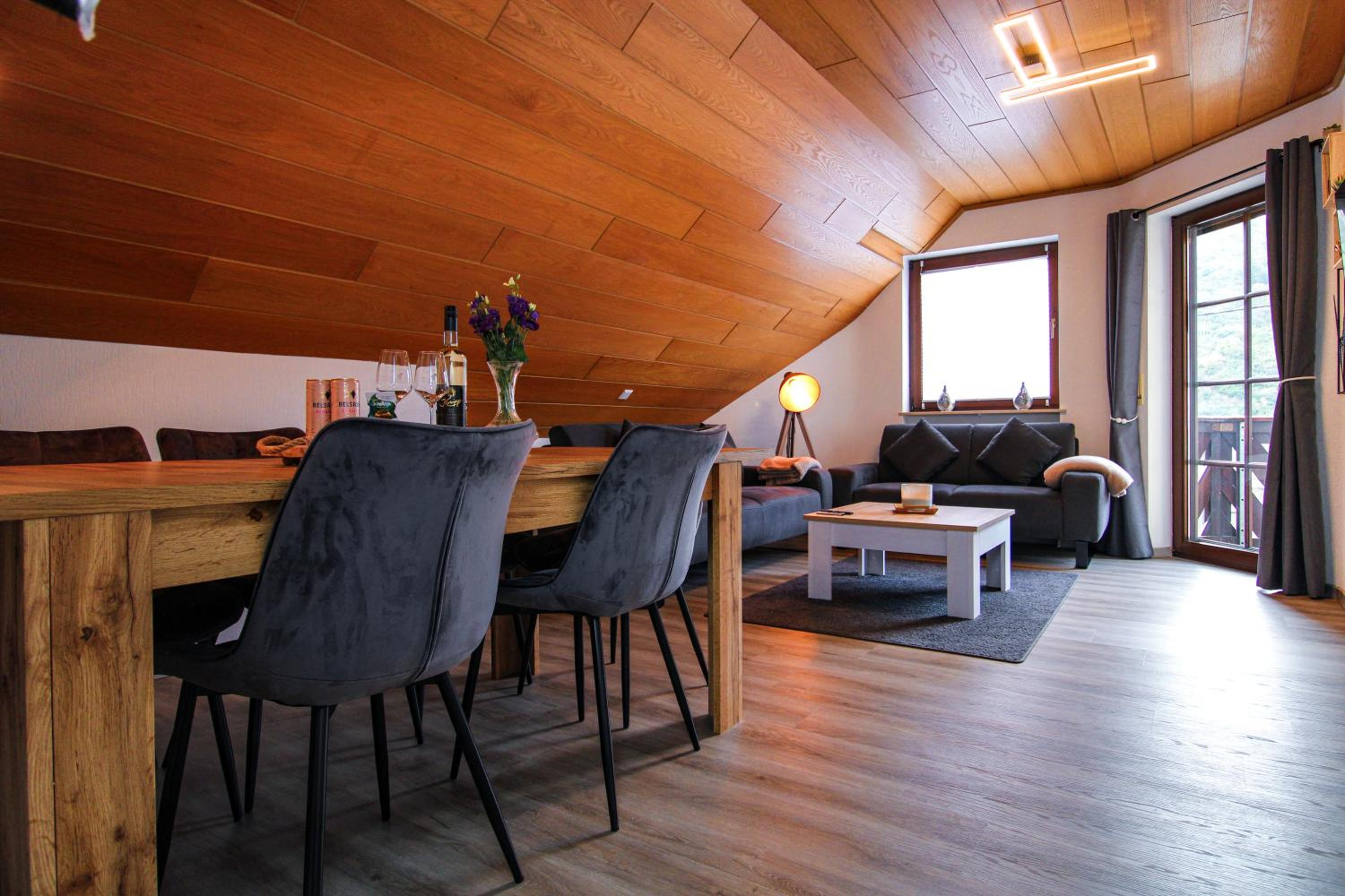 Three-Bedroom Apartment photo 1
