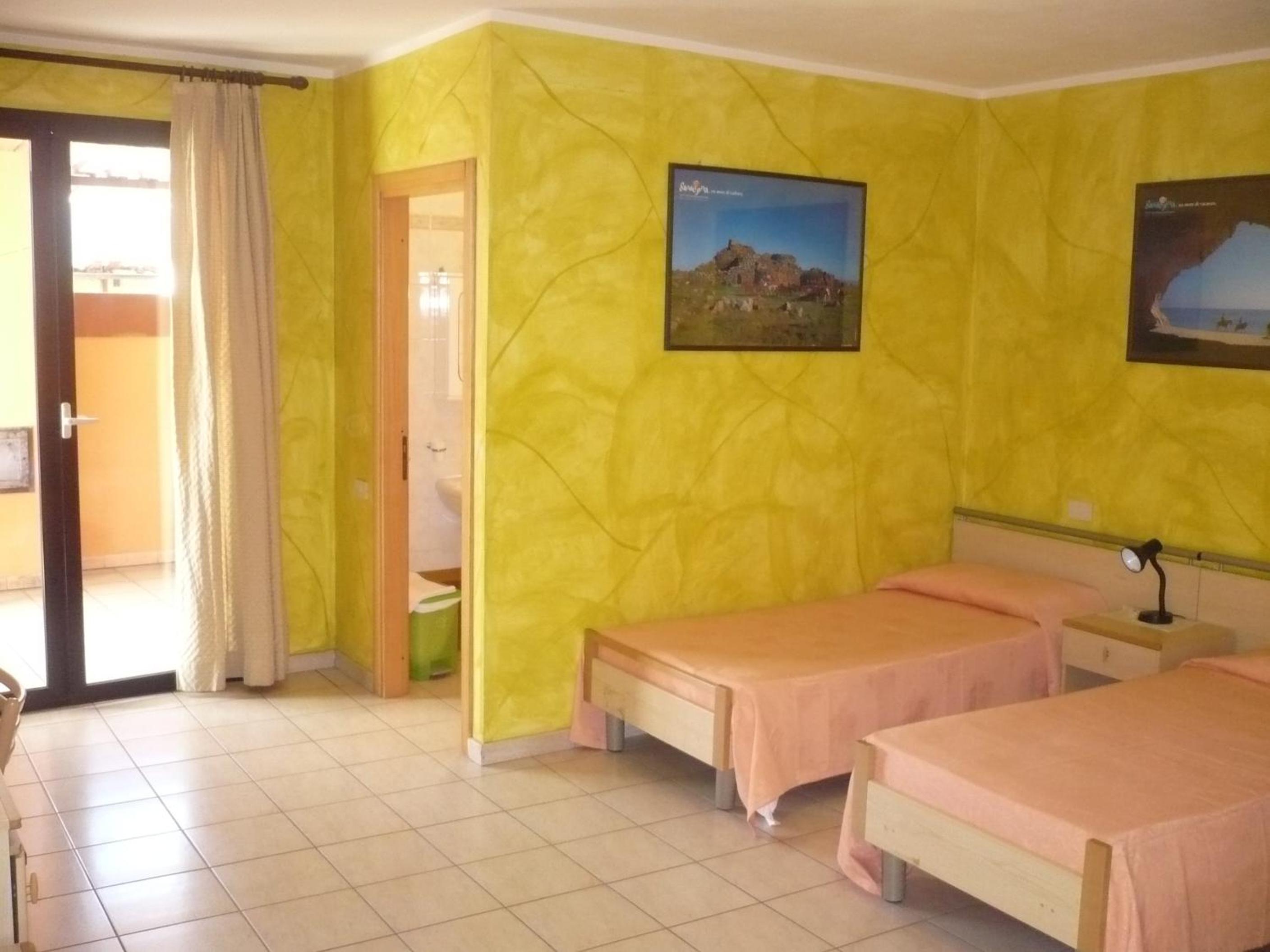 Double or Twin Room photo 3