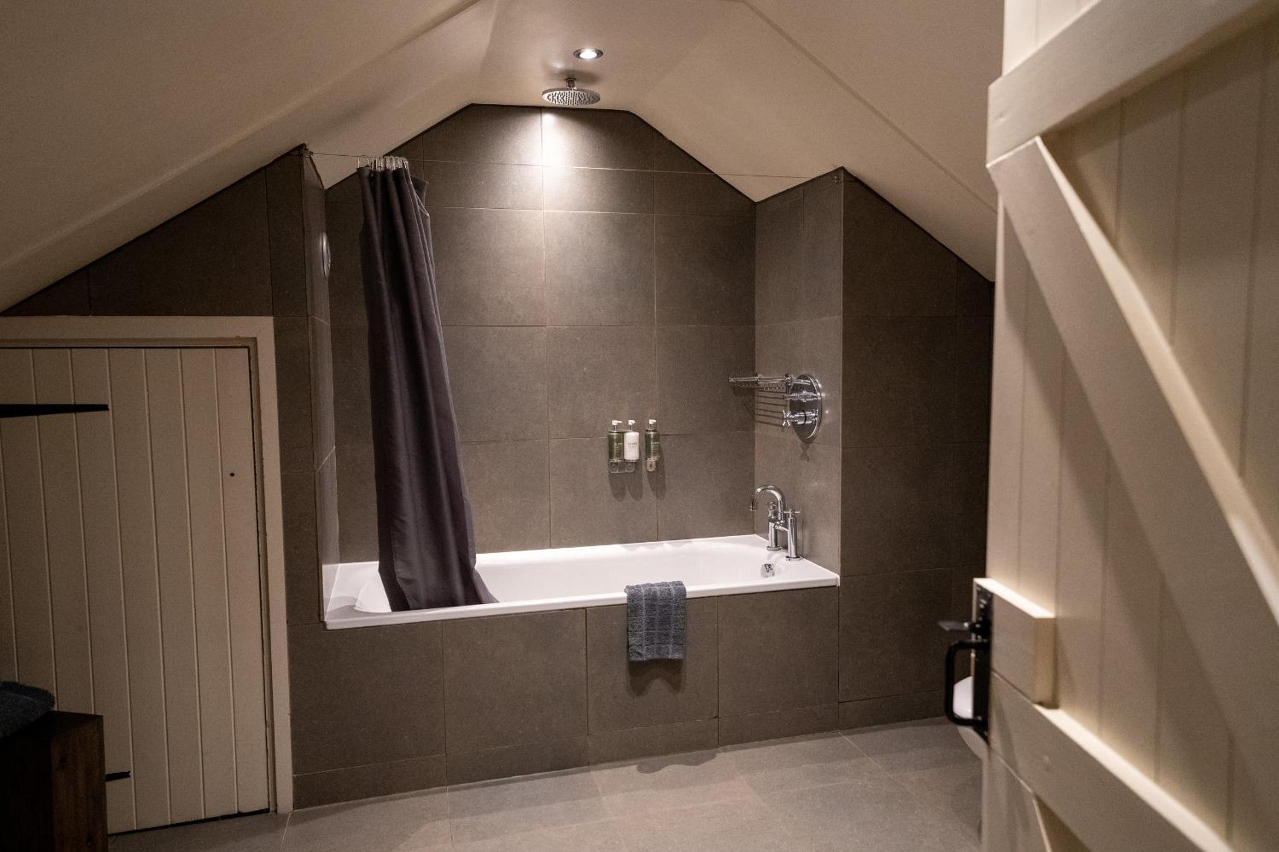 Double Room - Photo 3