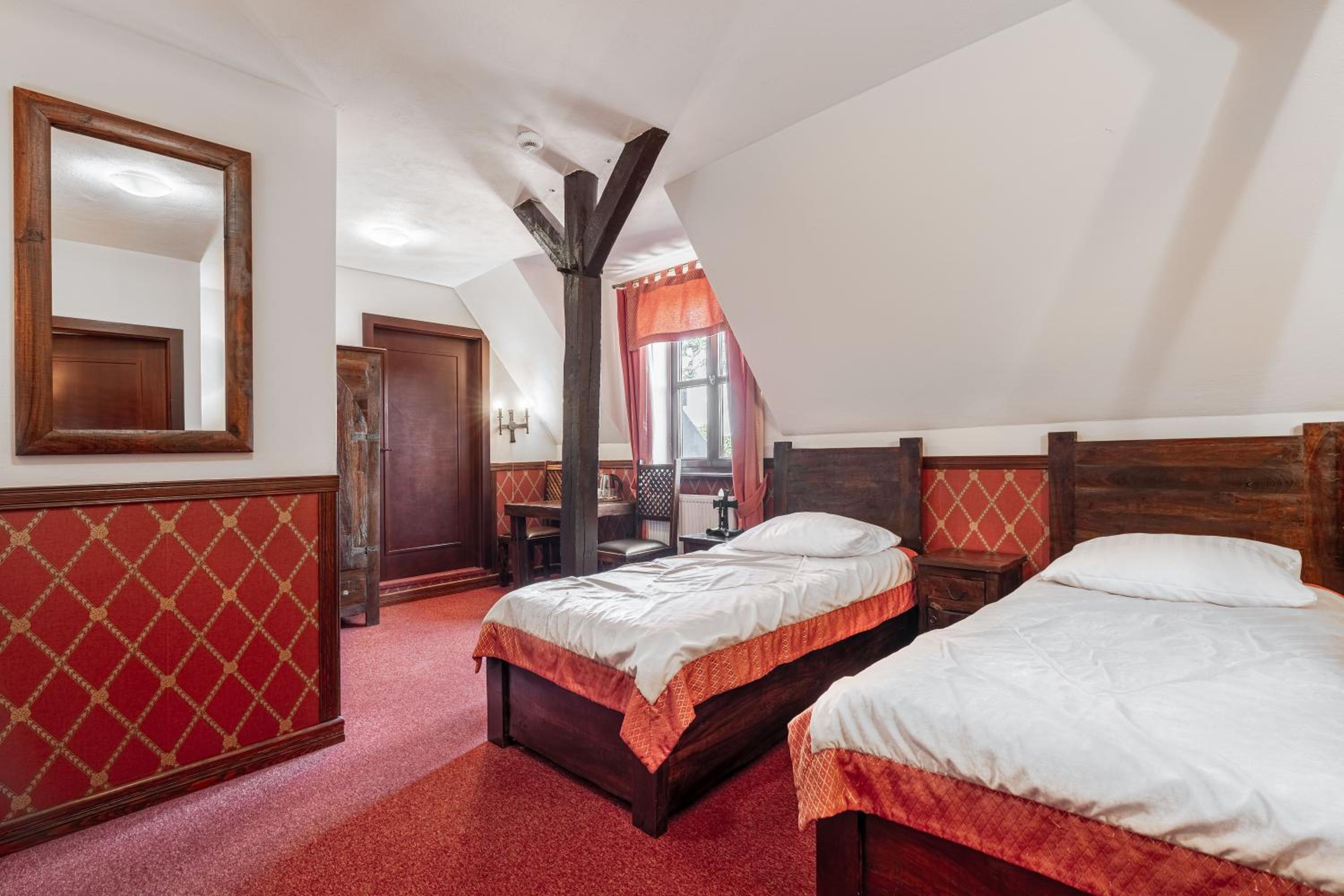 Large Twin Room photo 1