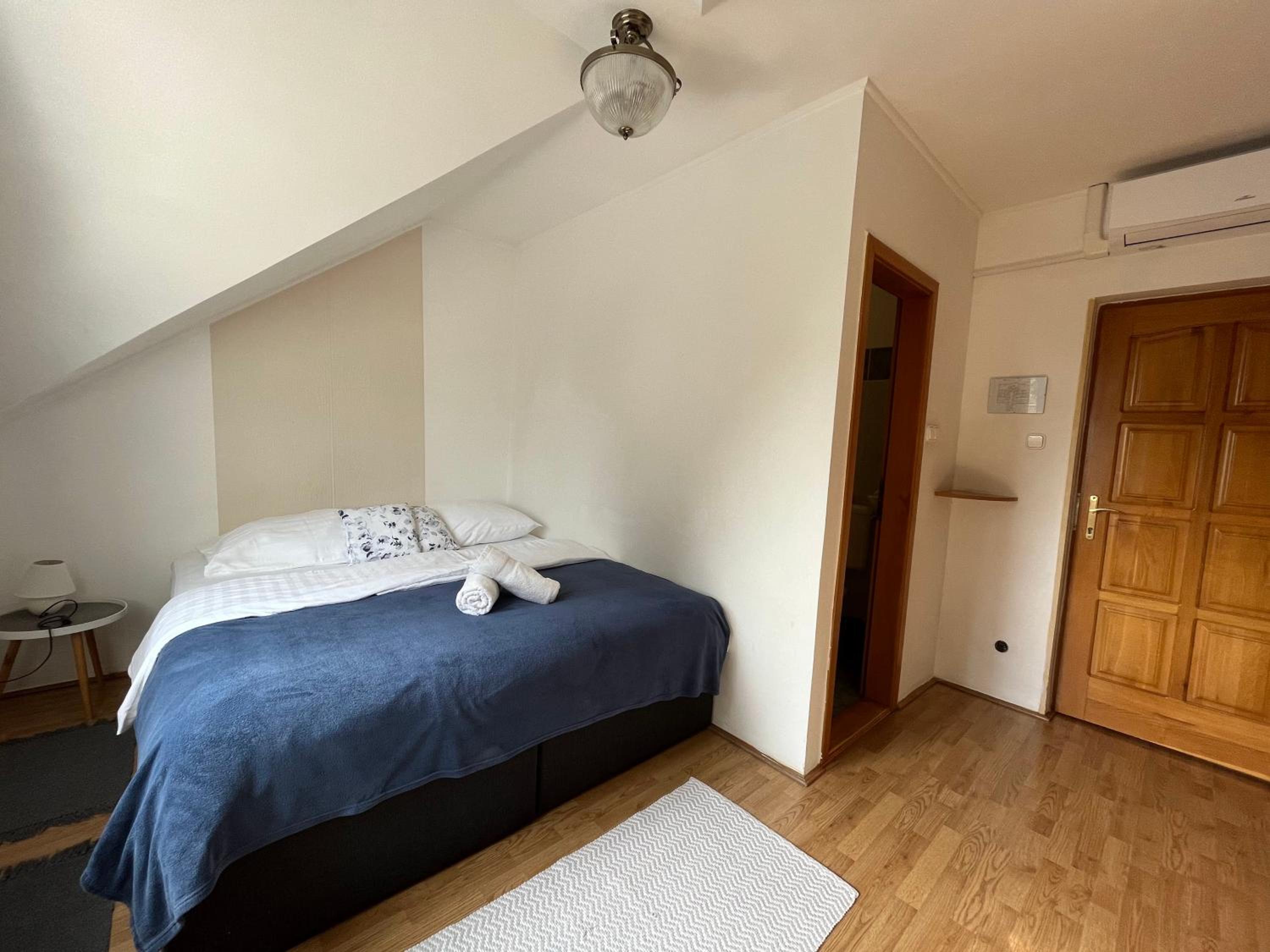 Double or Twin Room photo 2