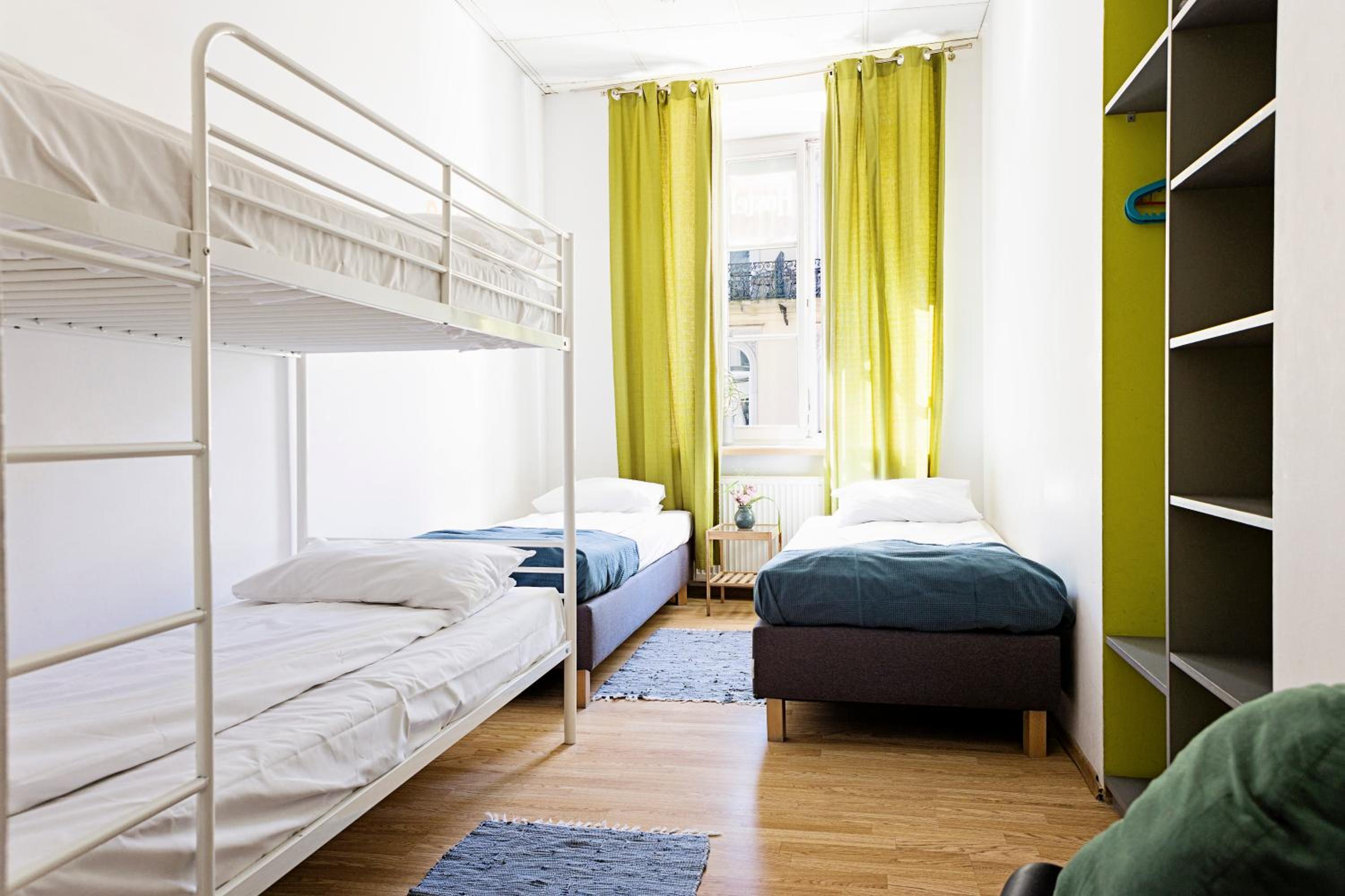 Triple Room with Shared Bathroom photo 1