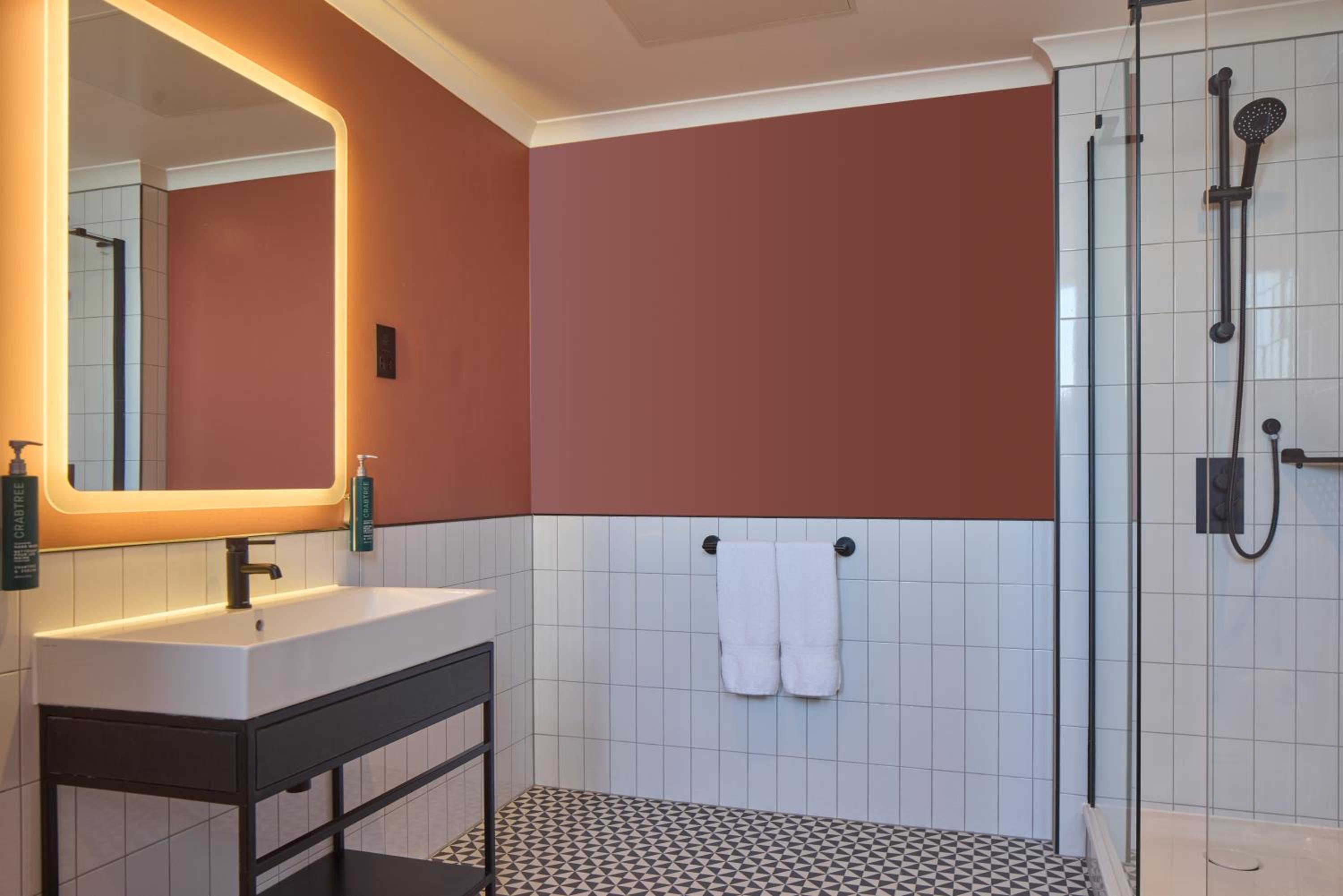 Queen Room - Photo 6