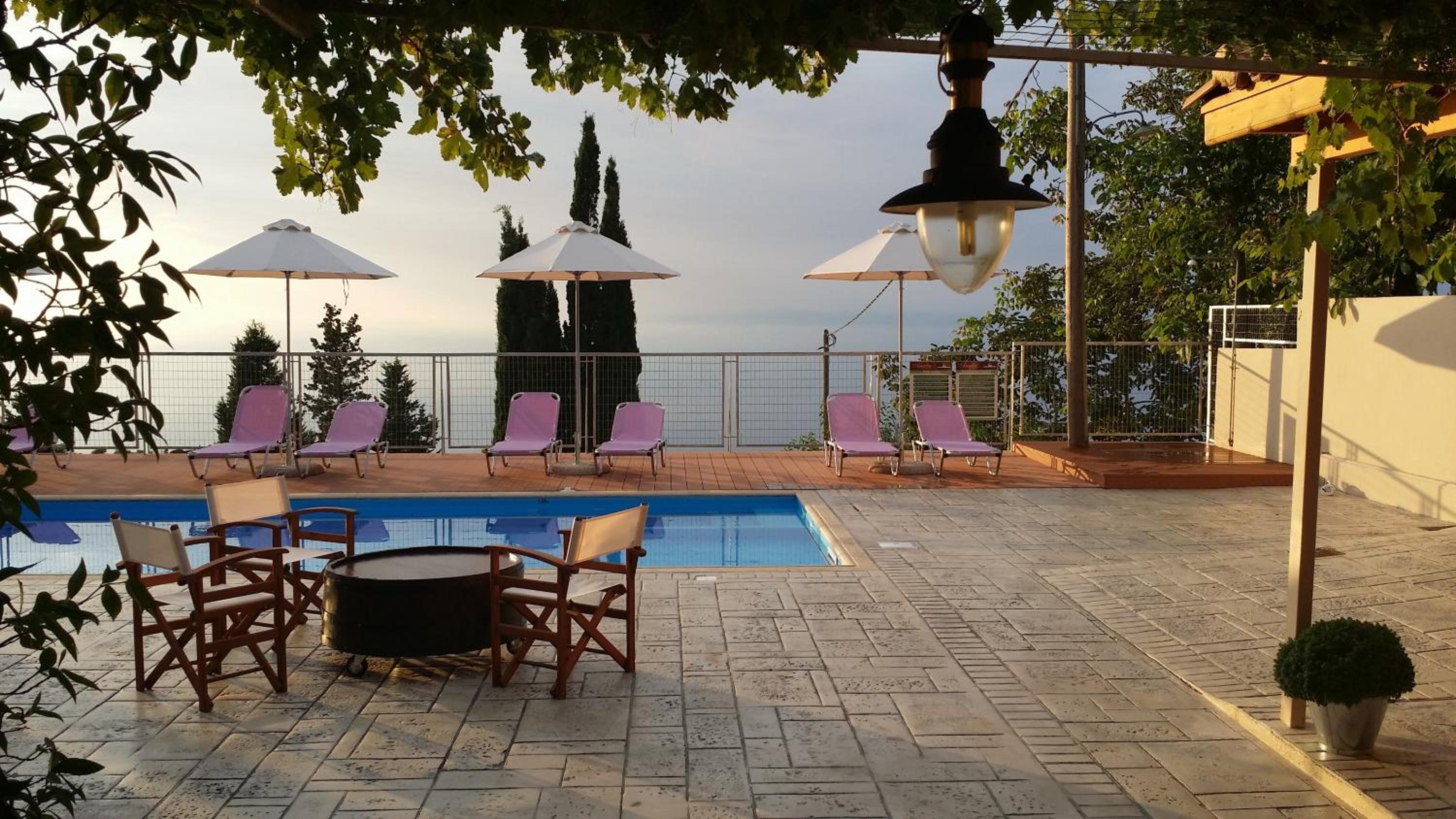 Three-Bedroom Apartment with Sea View photo 3