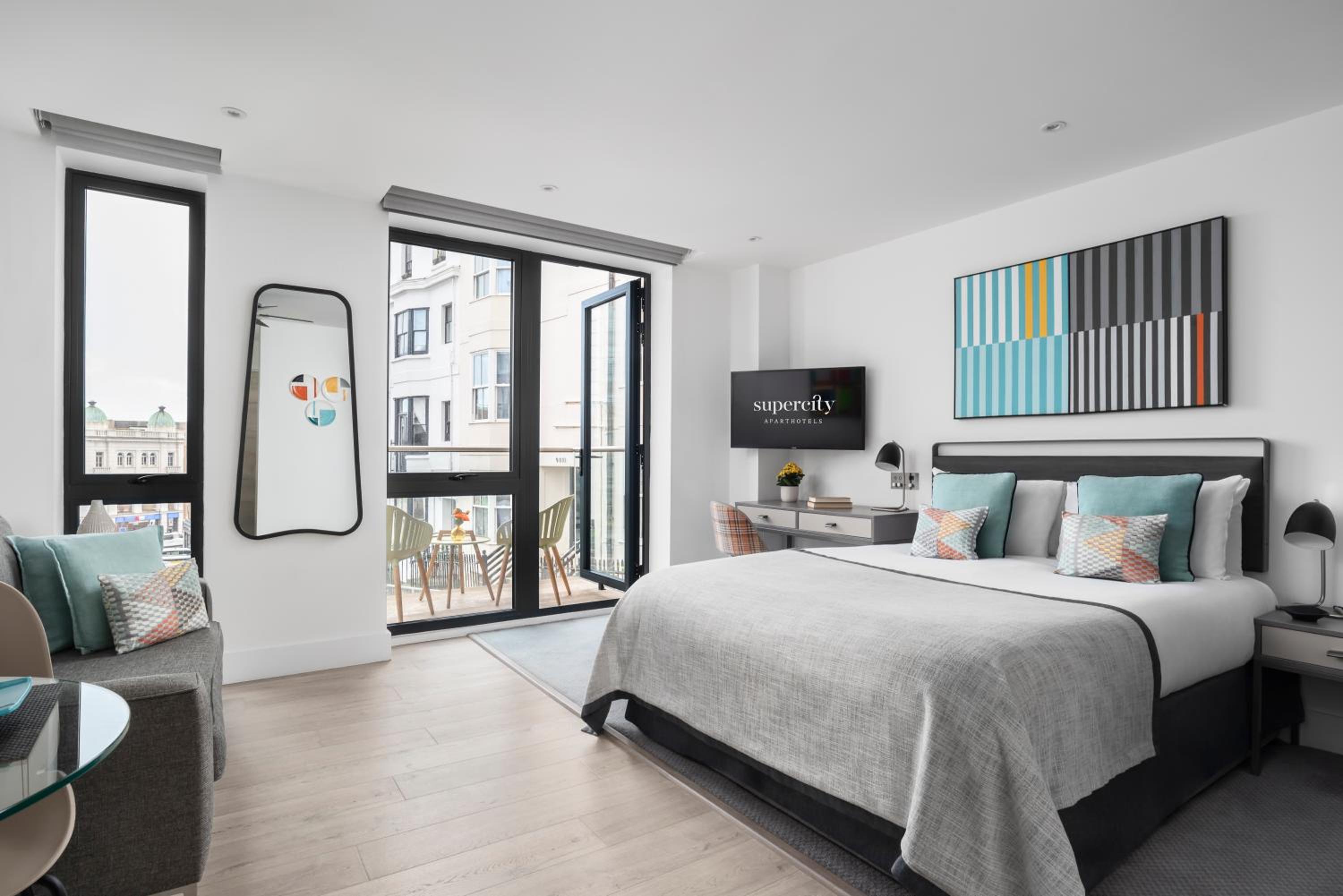 Studio Suite With Balcony or Terrace - Photo 1