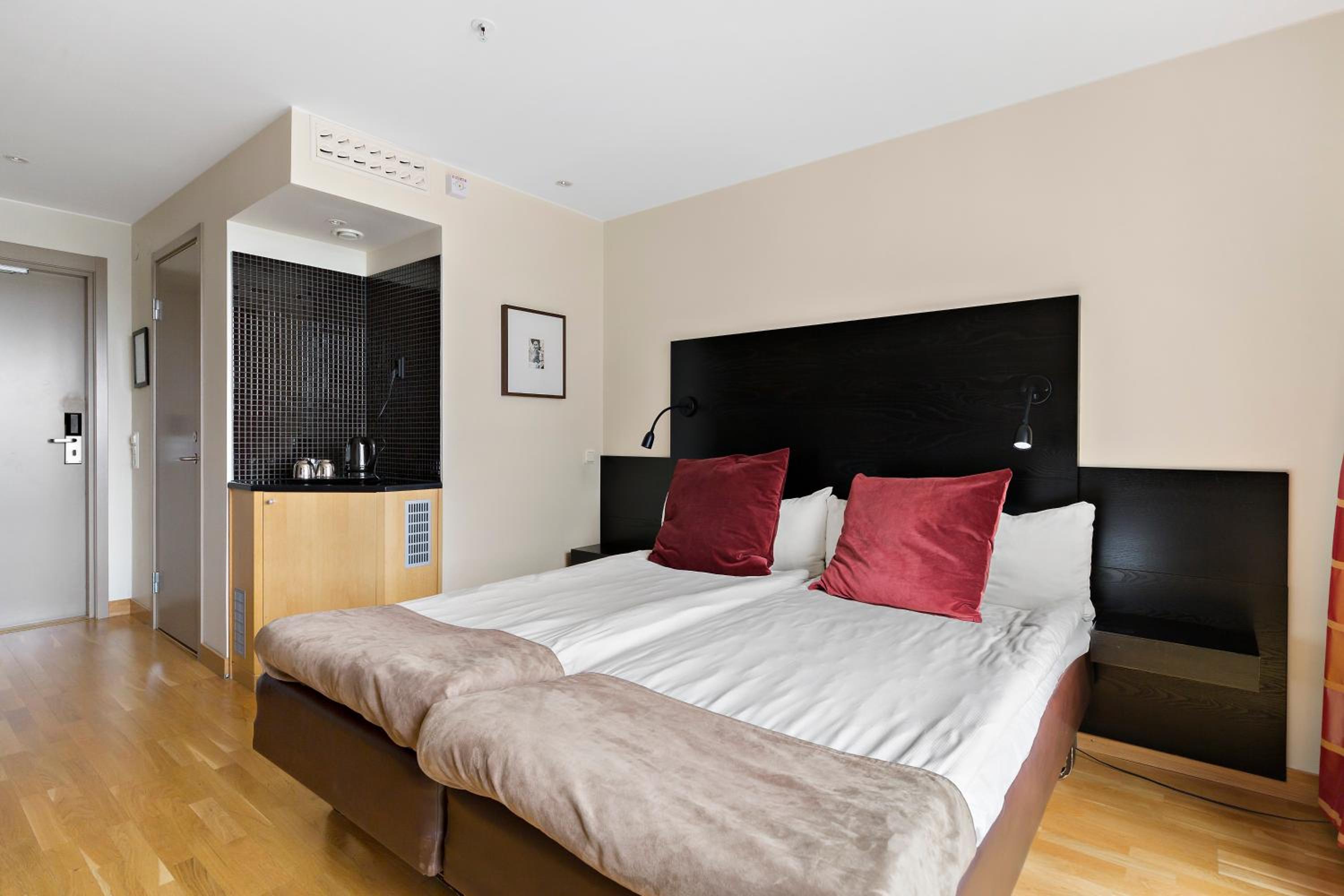 Standard Twin Room photo 3