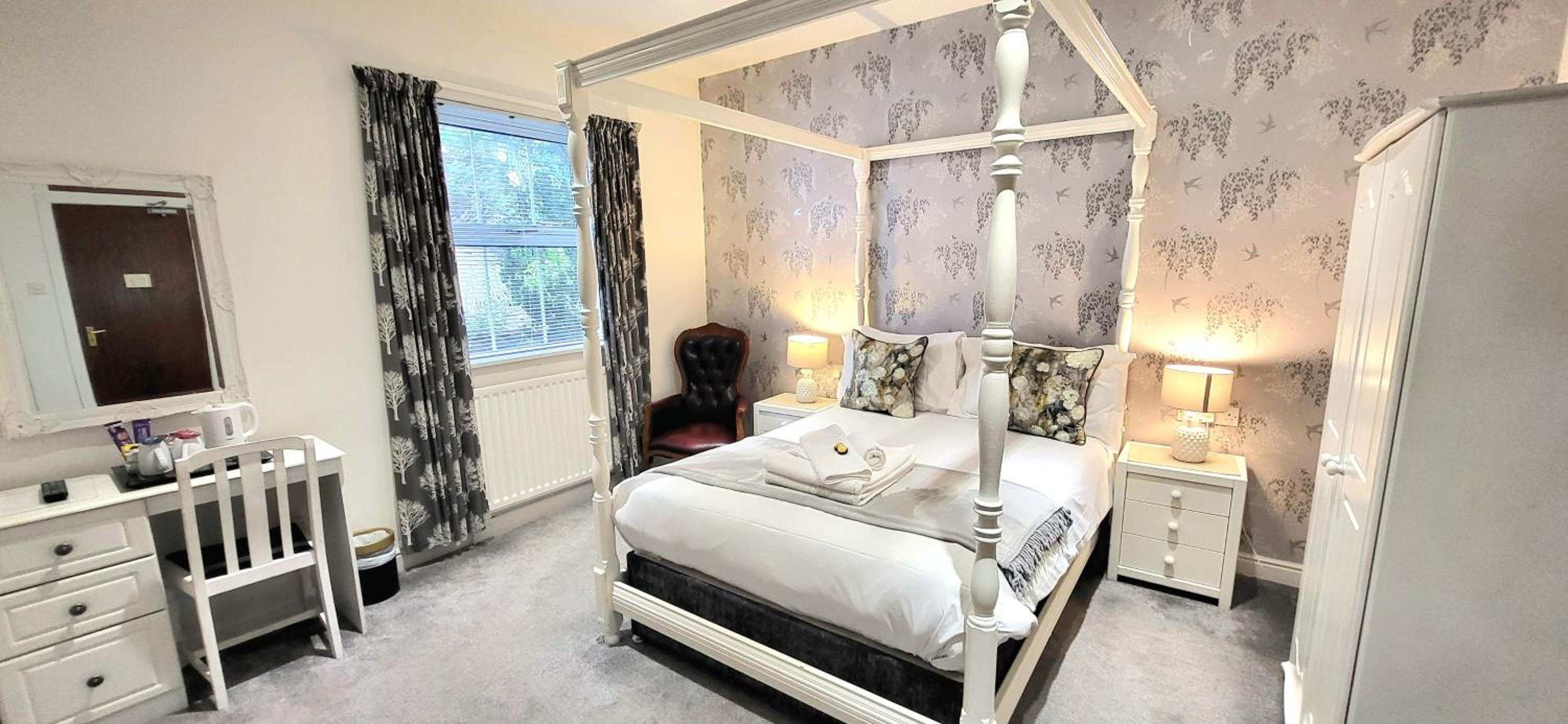 Glenburn Four poster room - Photo 3