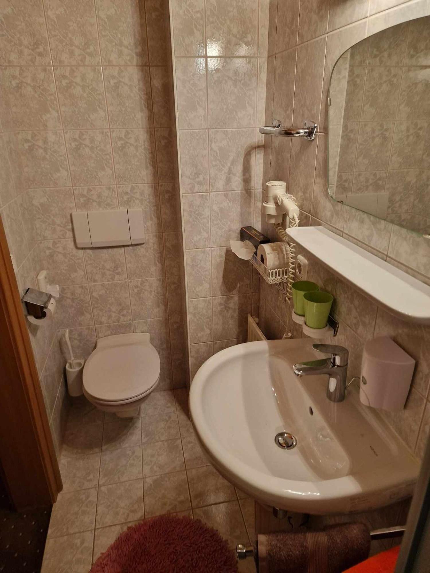 Single Room photo 2