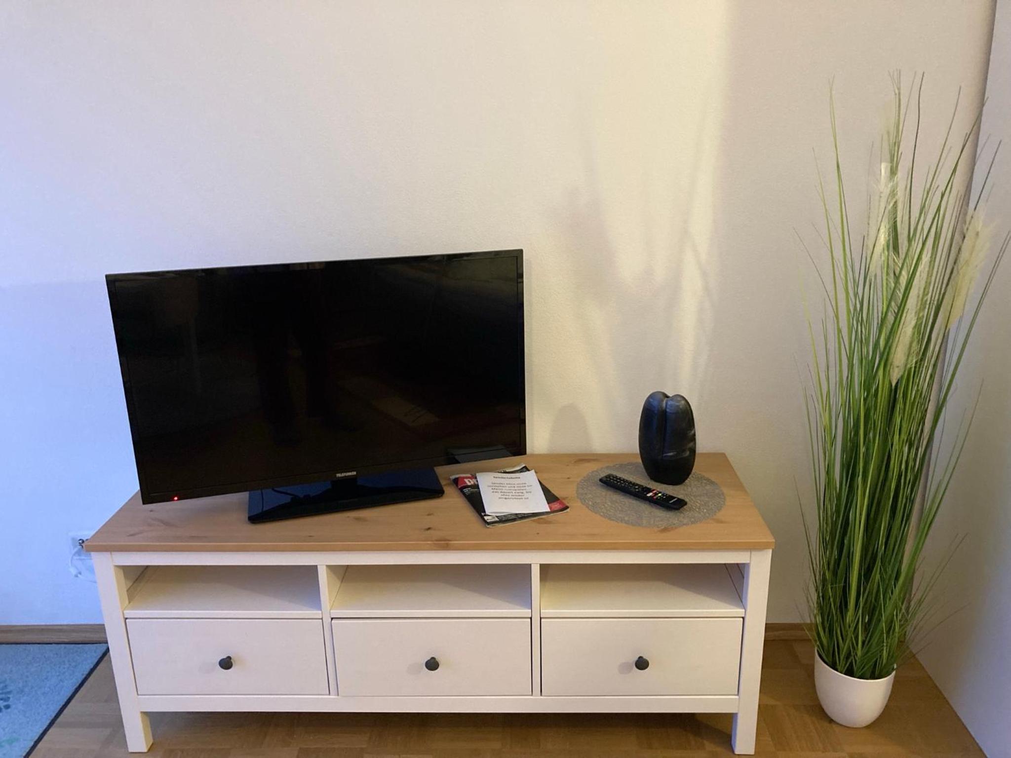 Apartment photo 2