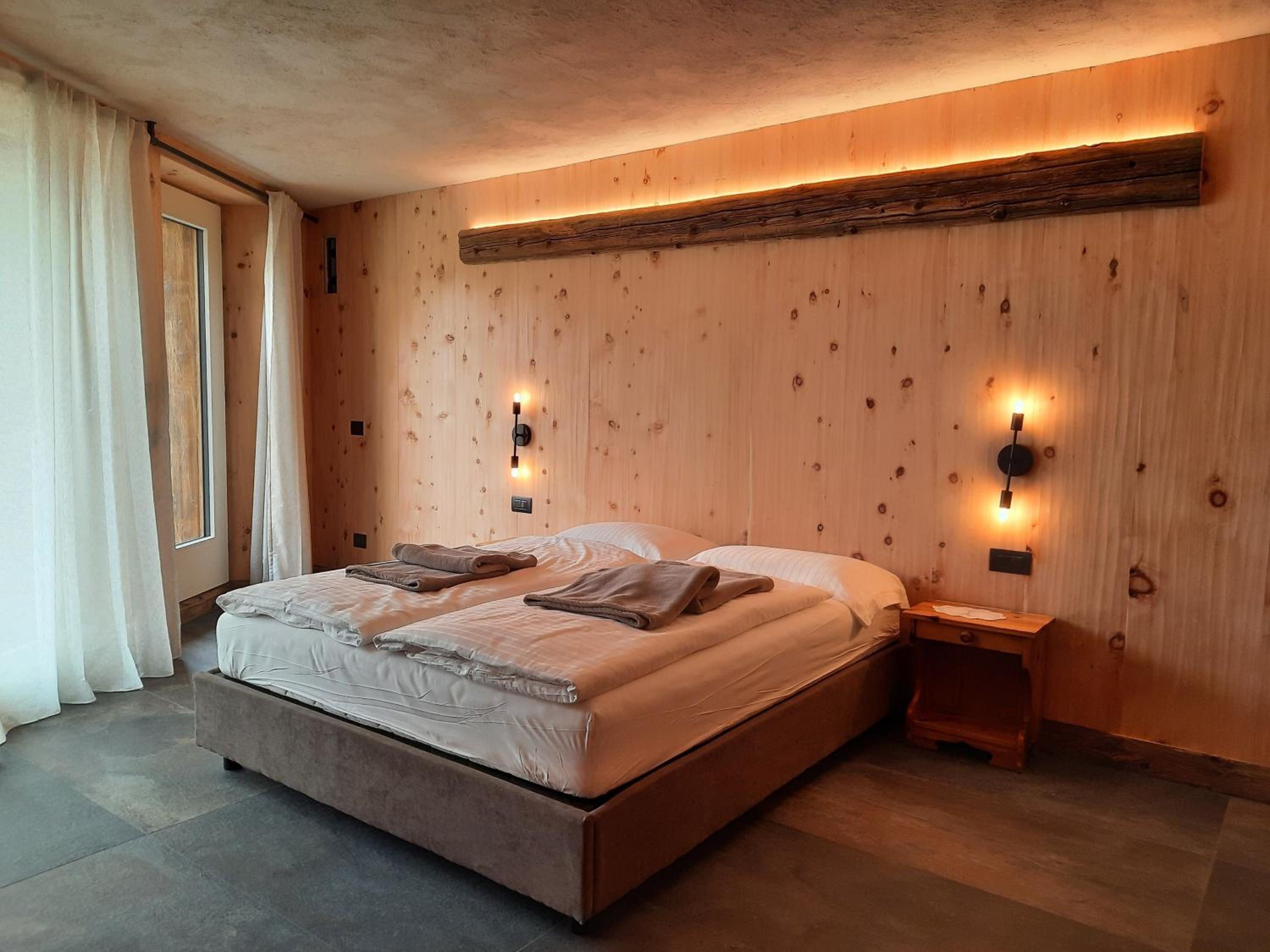Junior Suite with Garden View