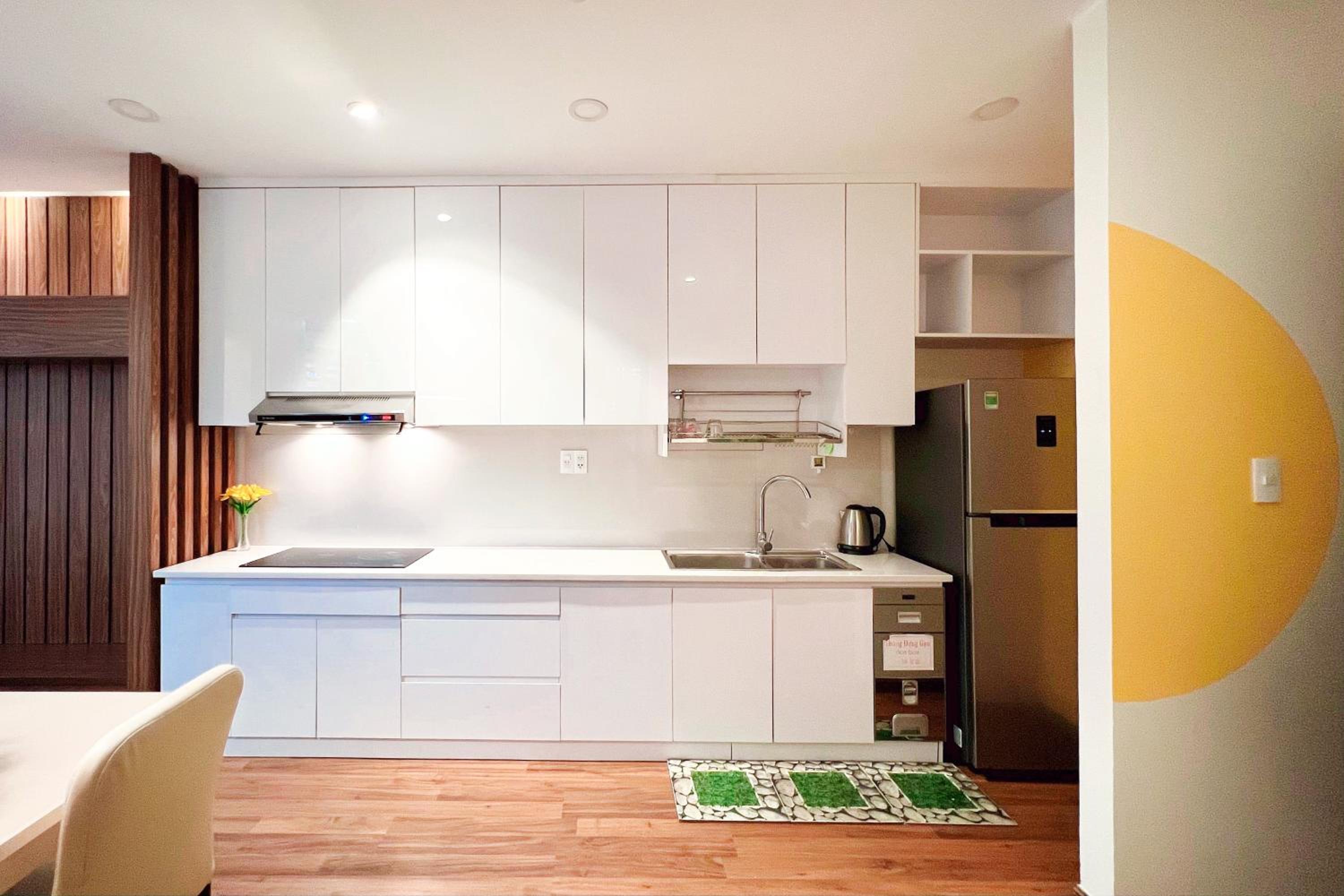 One-Bedroom Apartment - Photo 8