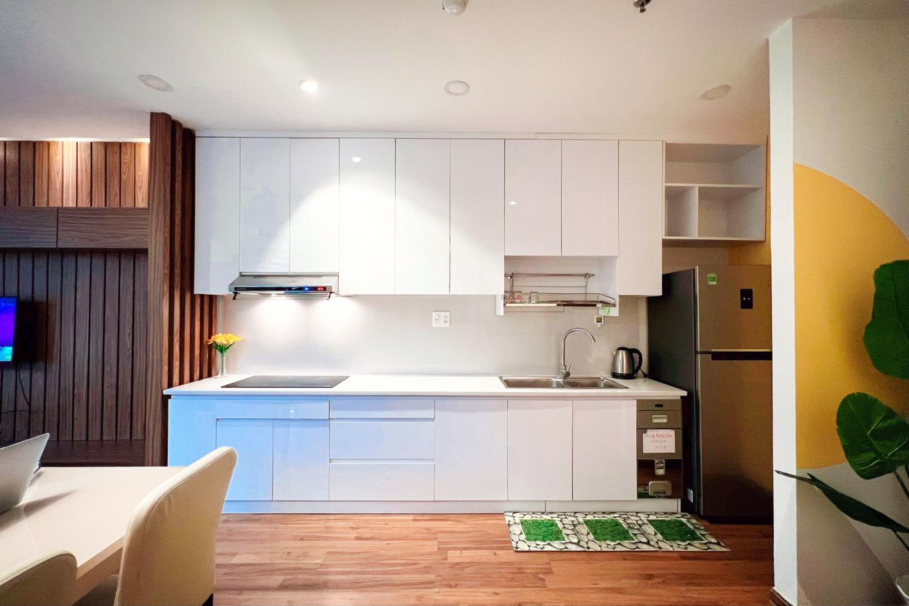 One-Bedroom Apartment - Photo 11