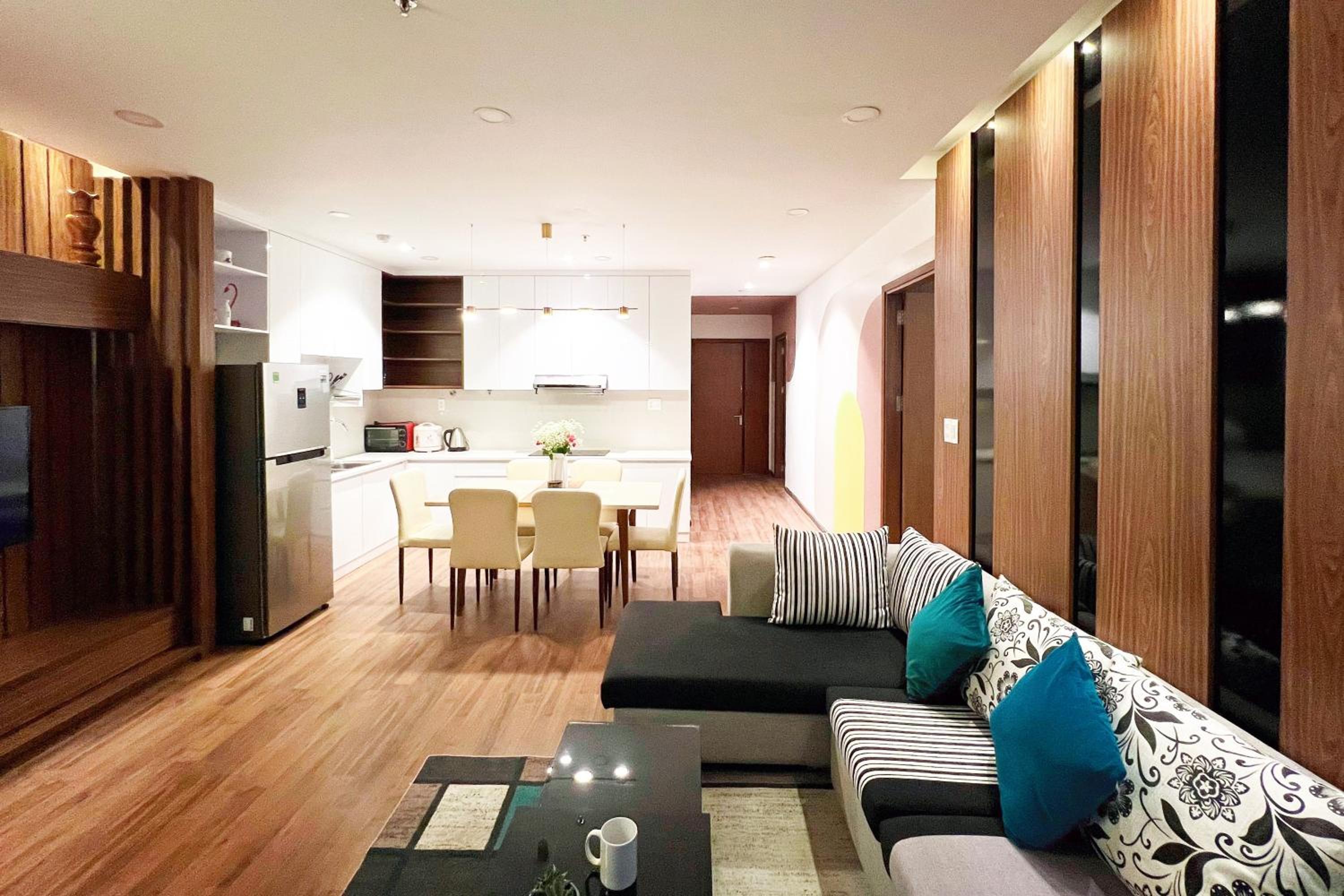 Two-Bedroom Apartment - Photo 32