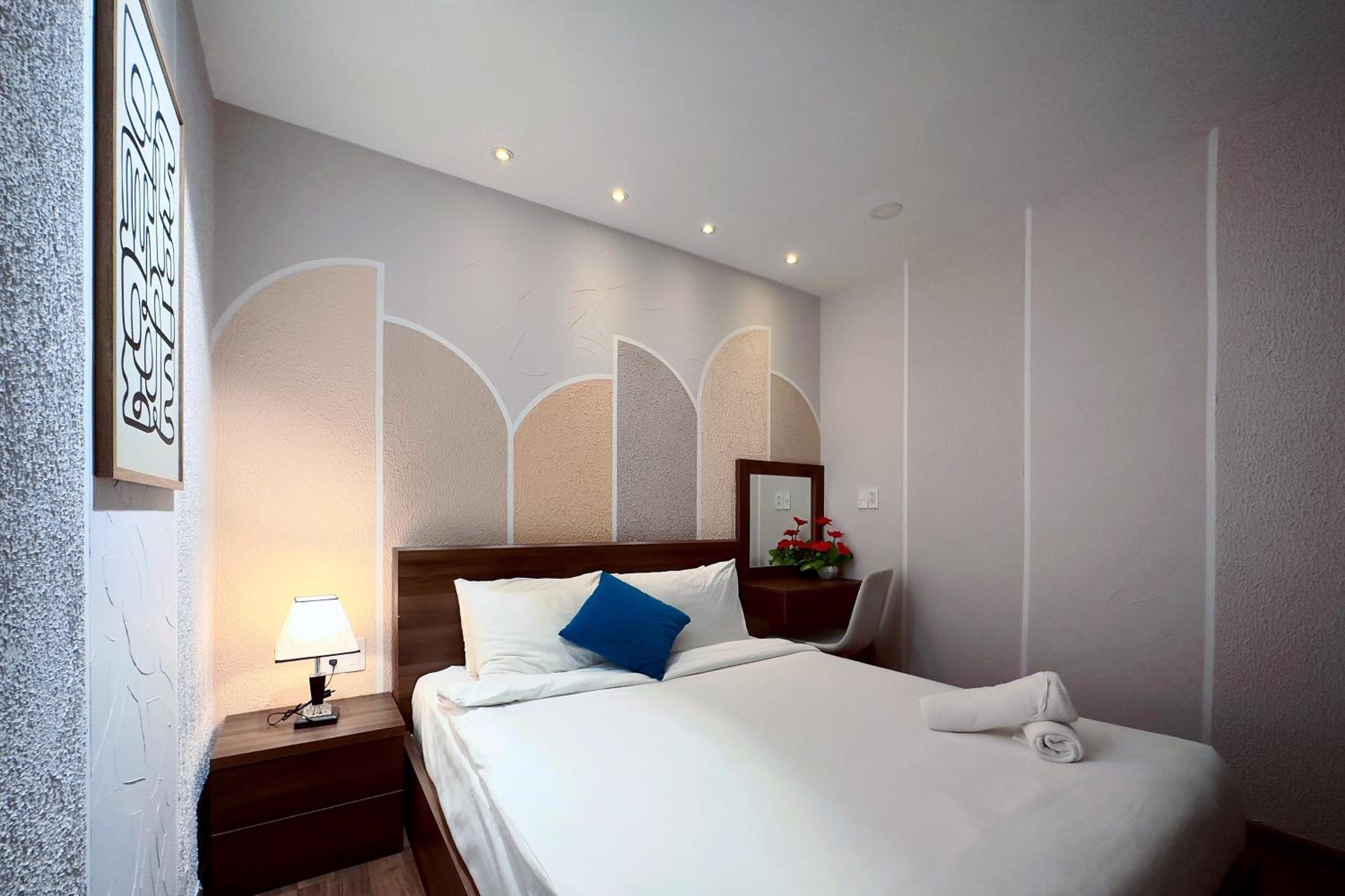 Three-Bedroom Apartment - Photo 17
