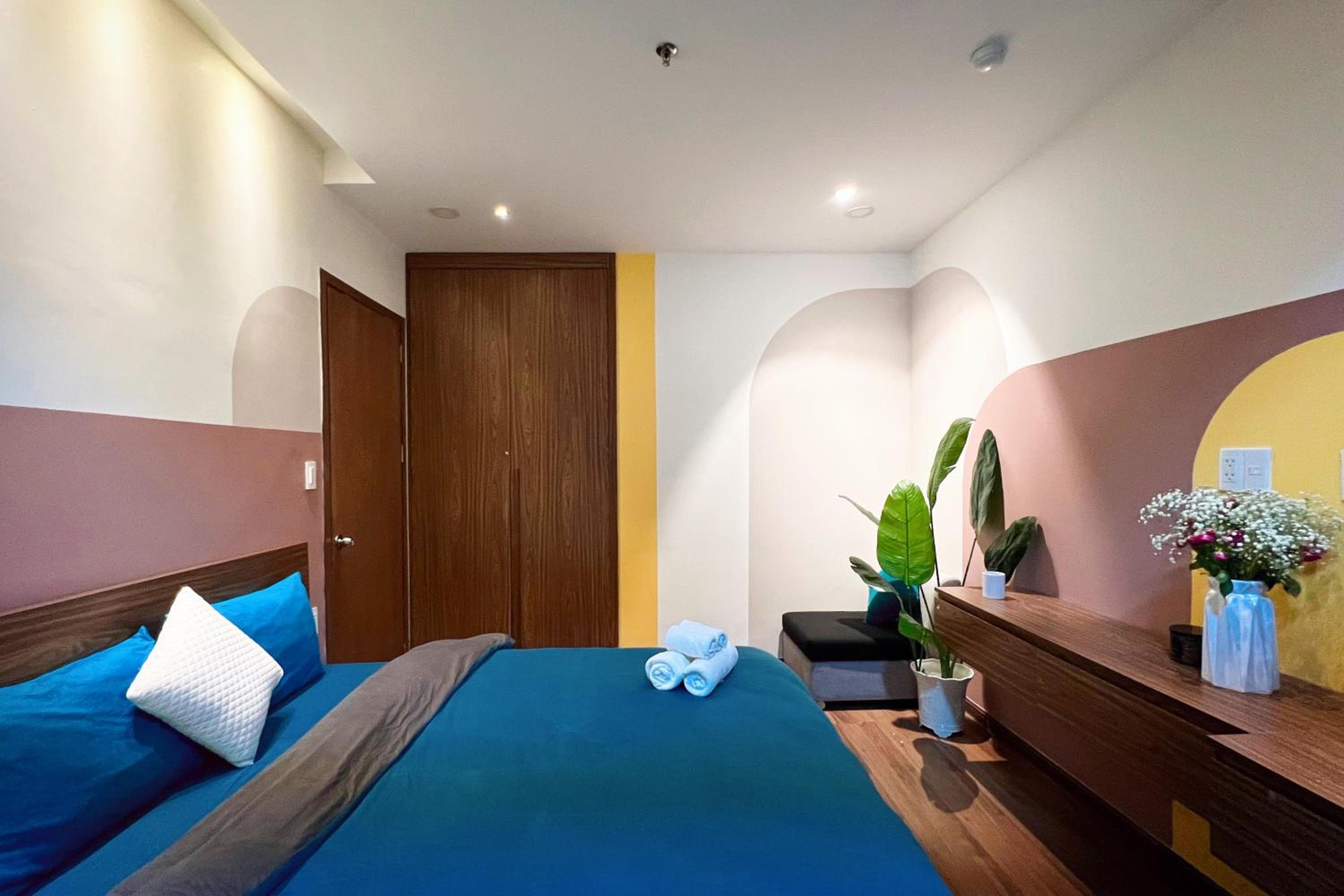 Two-Bedroom Apartment - Photo 9