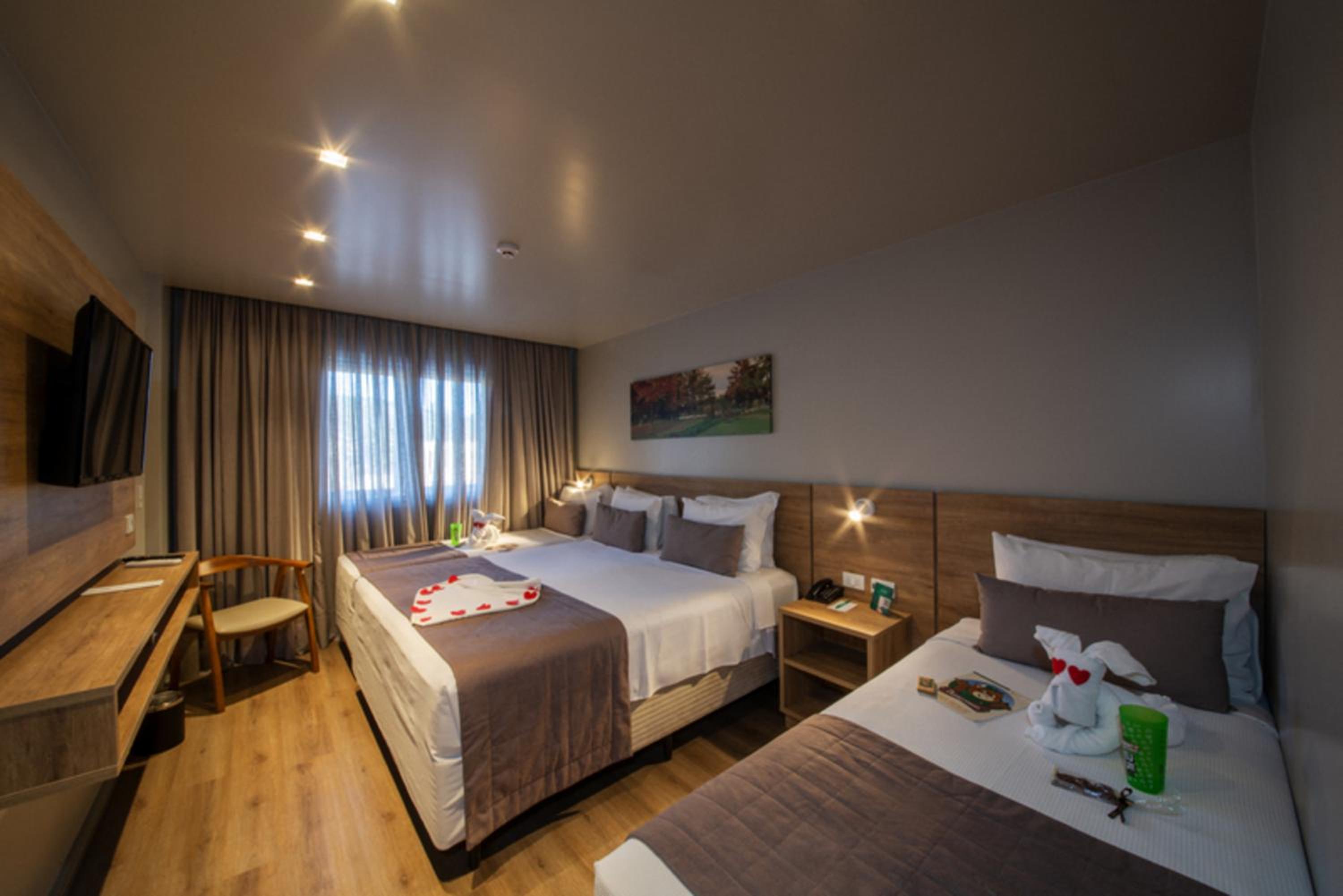 Luxury Quadruple Room - Photo 2