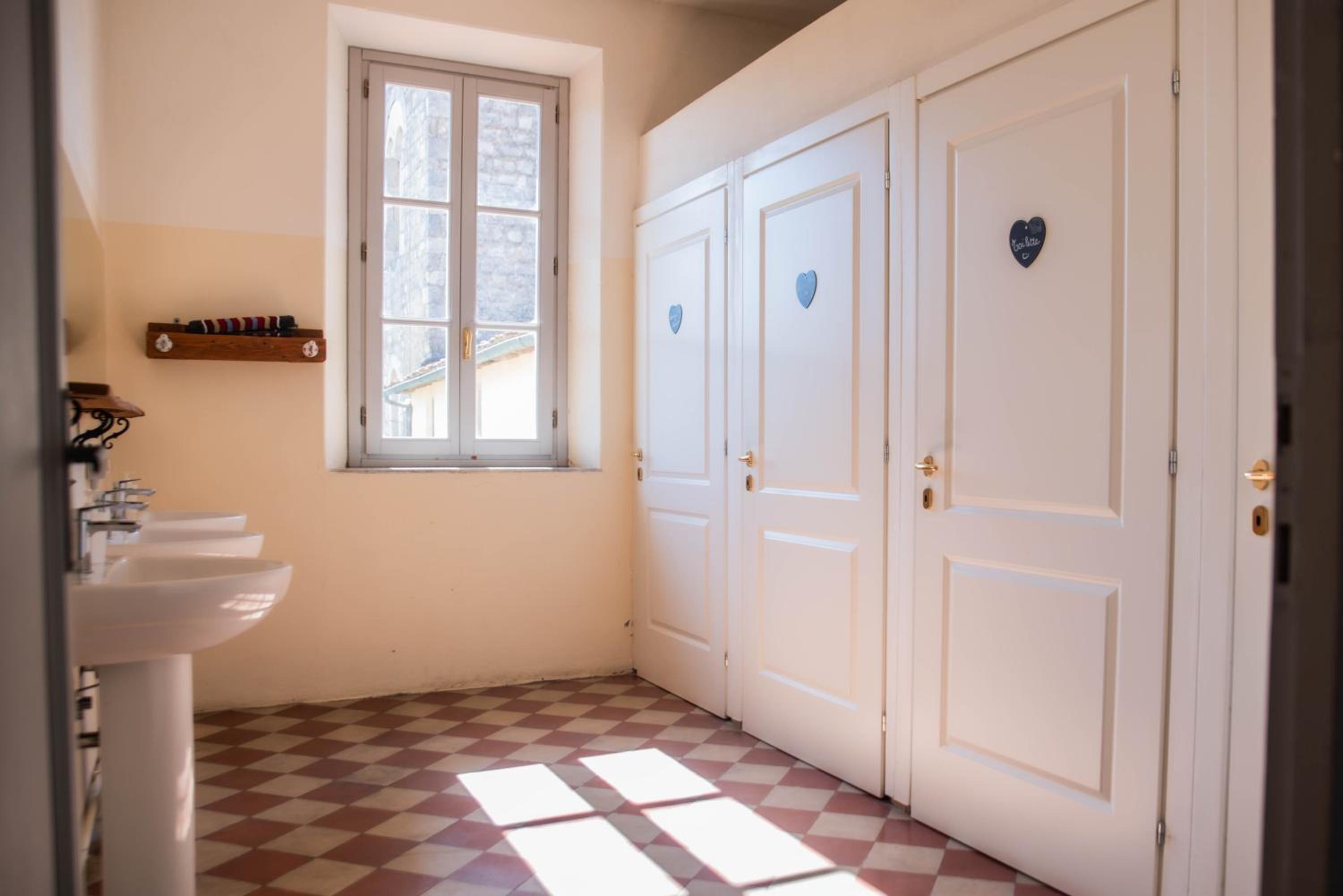 4-Bed Mixed Dormitory Room photo 3