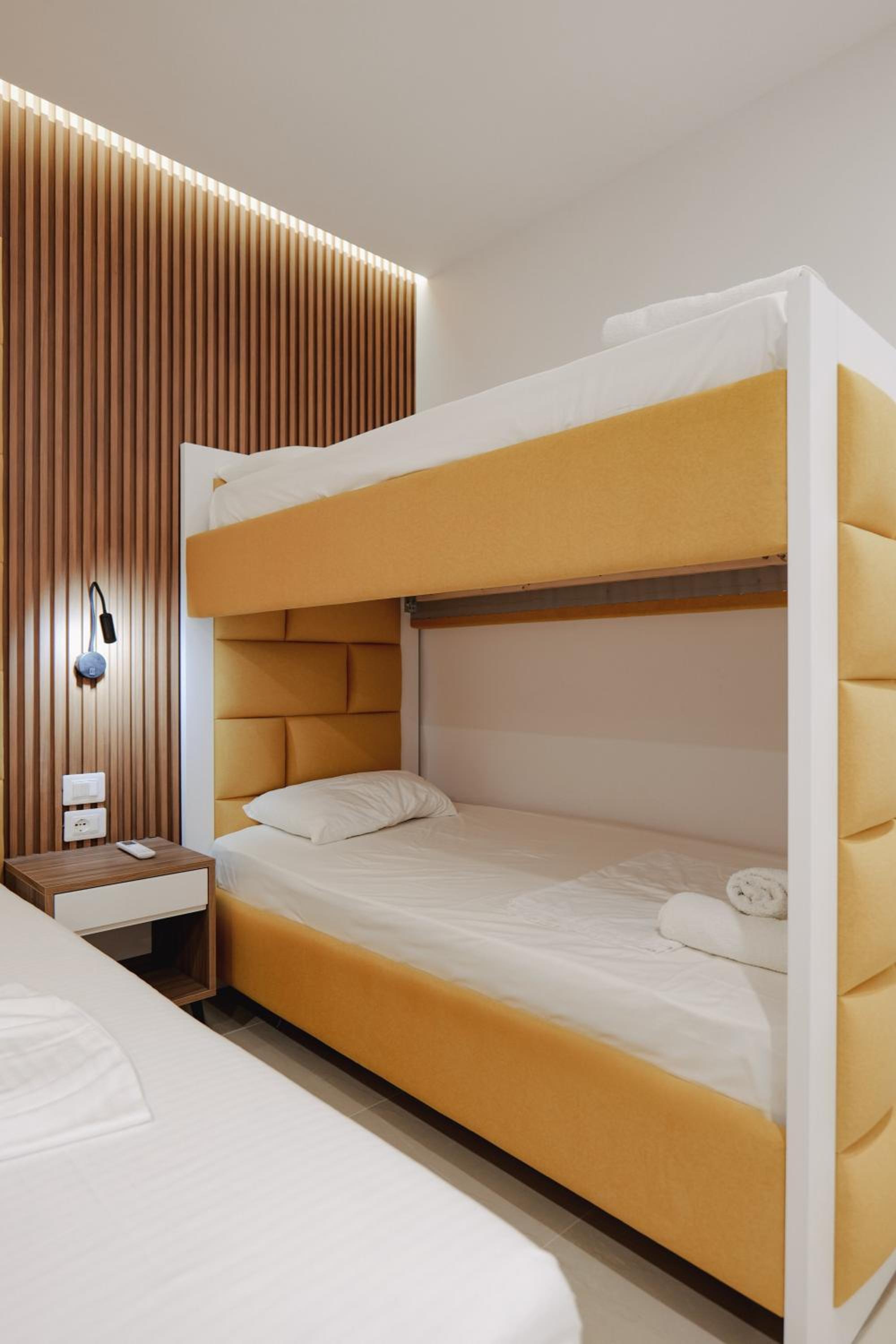 Deluxe Quadruple Room photo 1