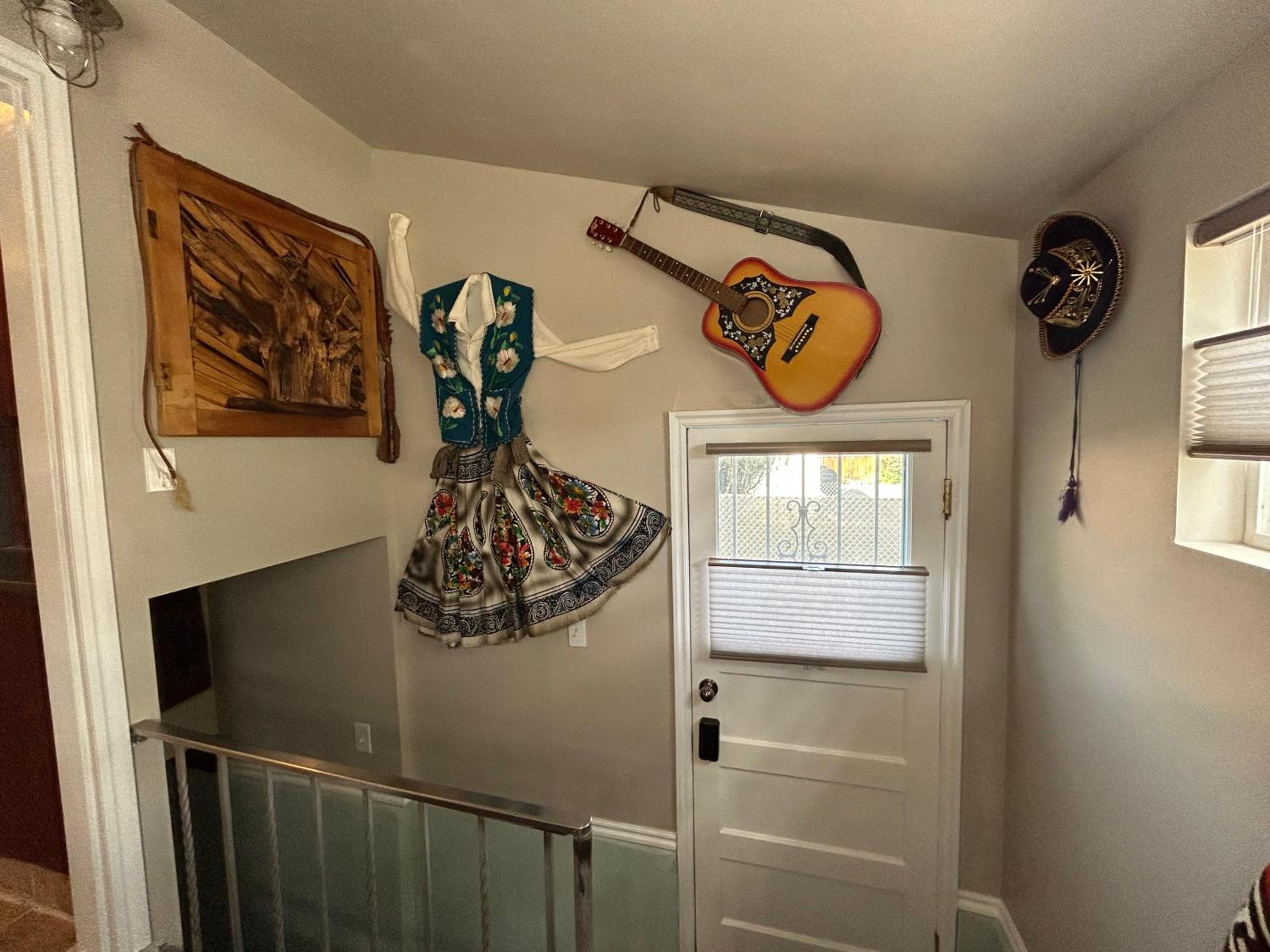 Three-Bedroom House photo 2