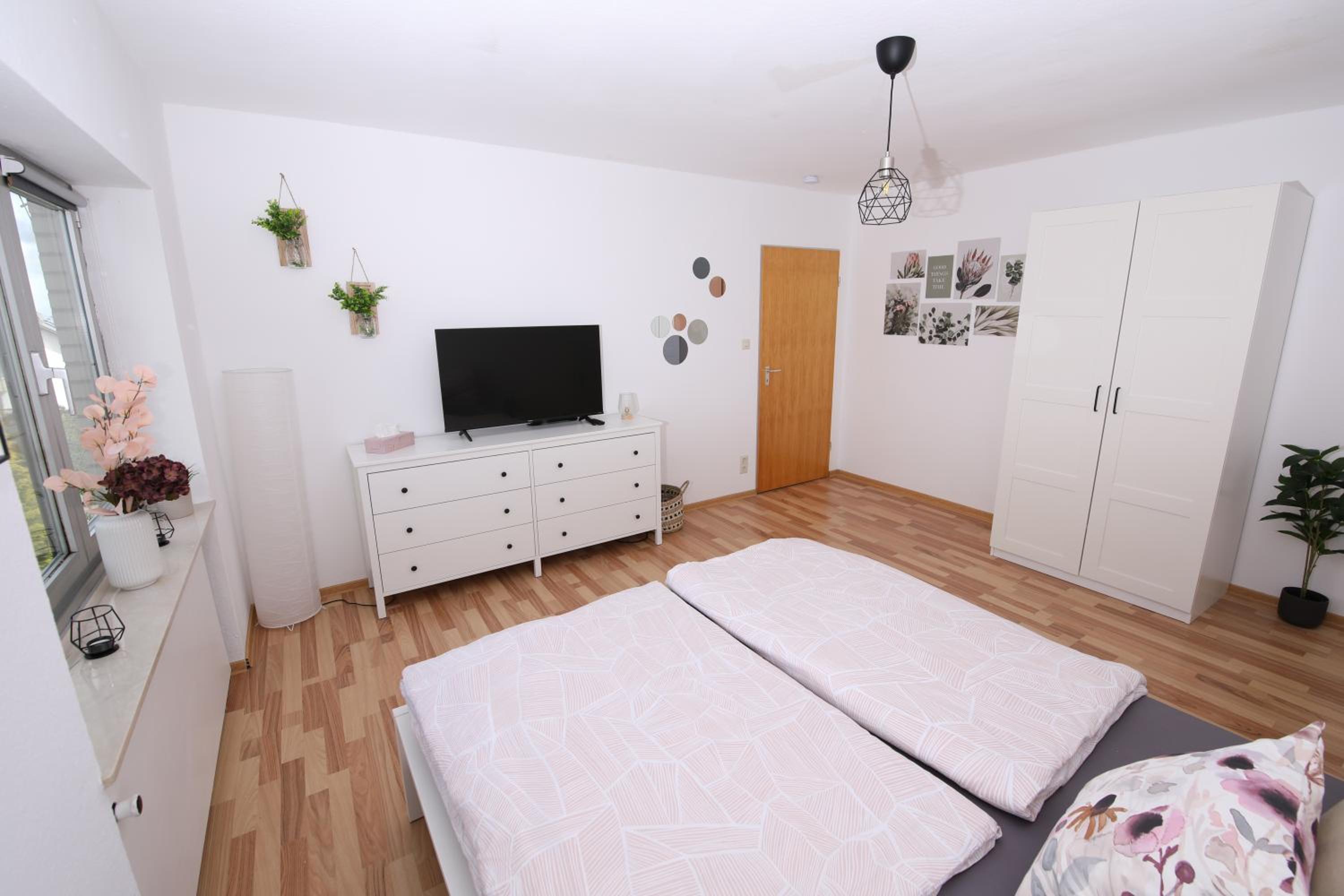 Studio Apartment photo 1