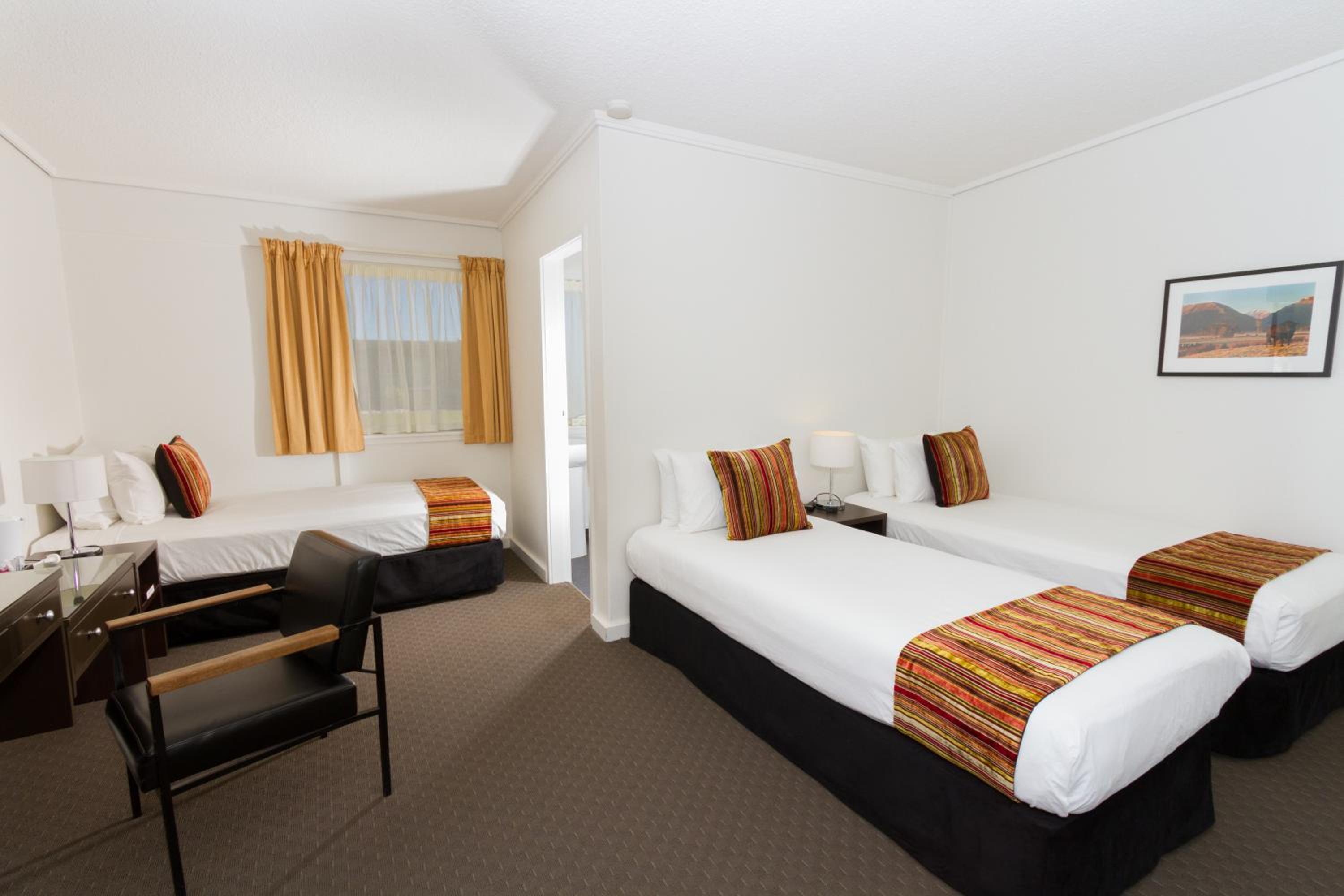 Standard Triple Room photo 3