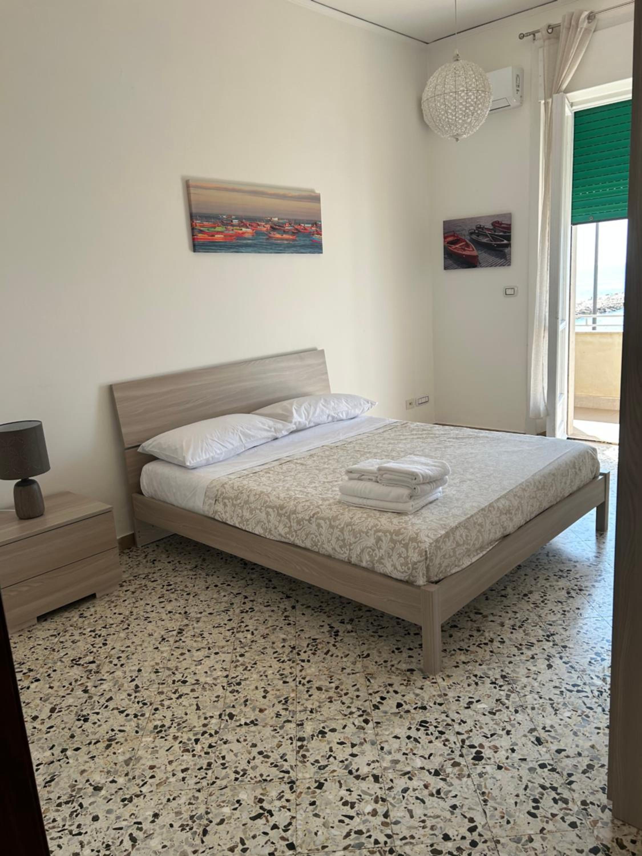 Double Room With Shared Bathroom