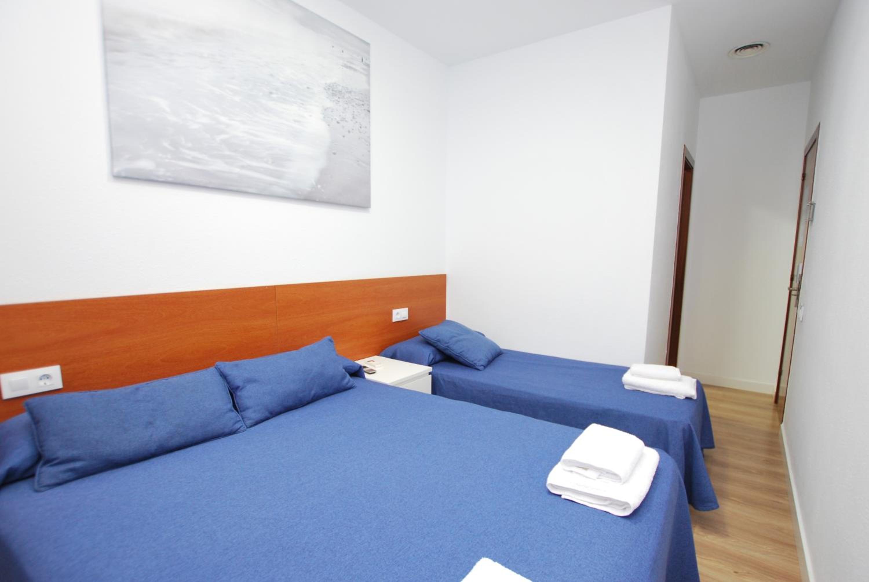 Quadruple Room - Photo 1