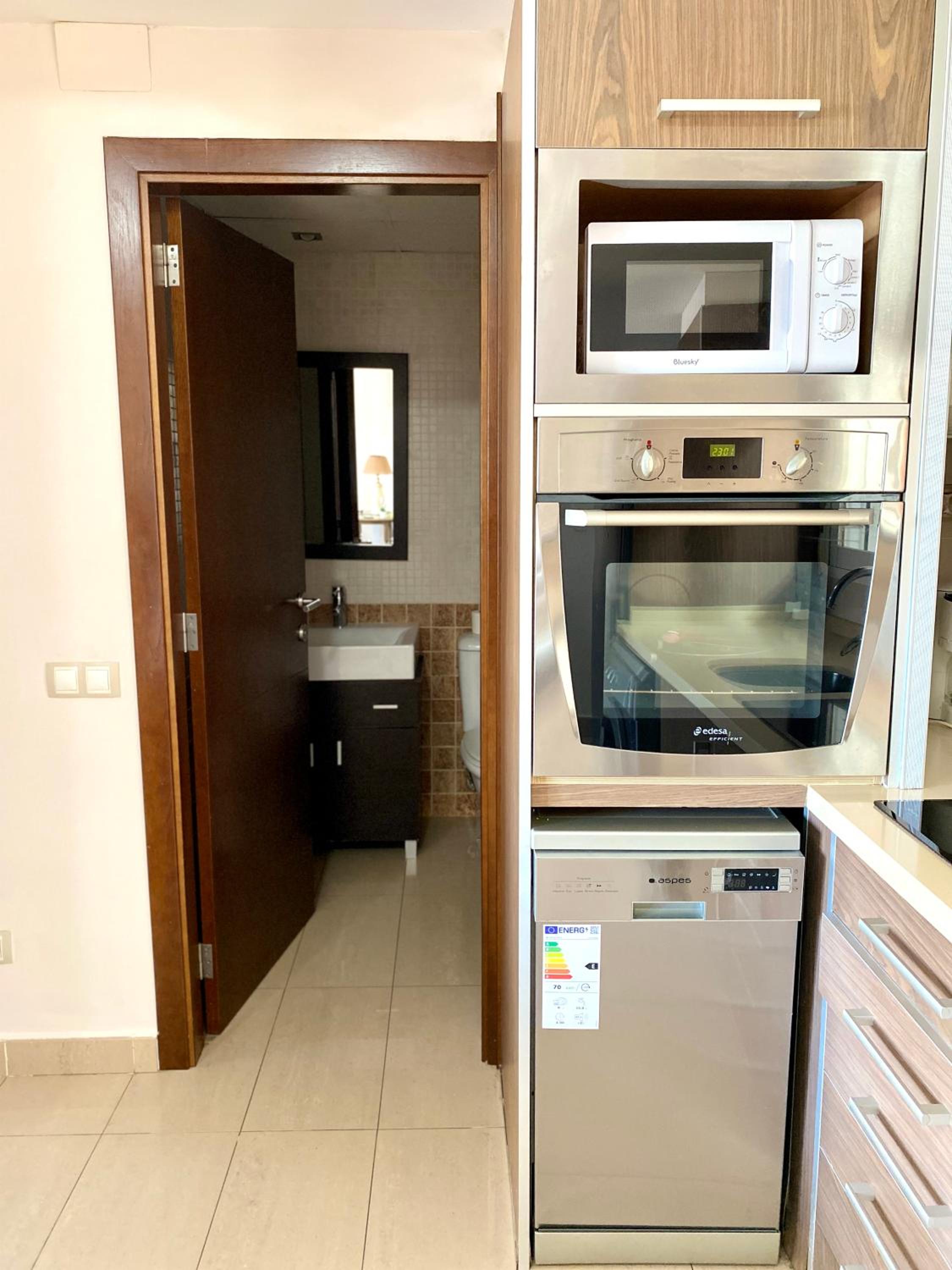 One-Bedroom Apartment (2 Adults) photo 2
