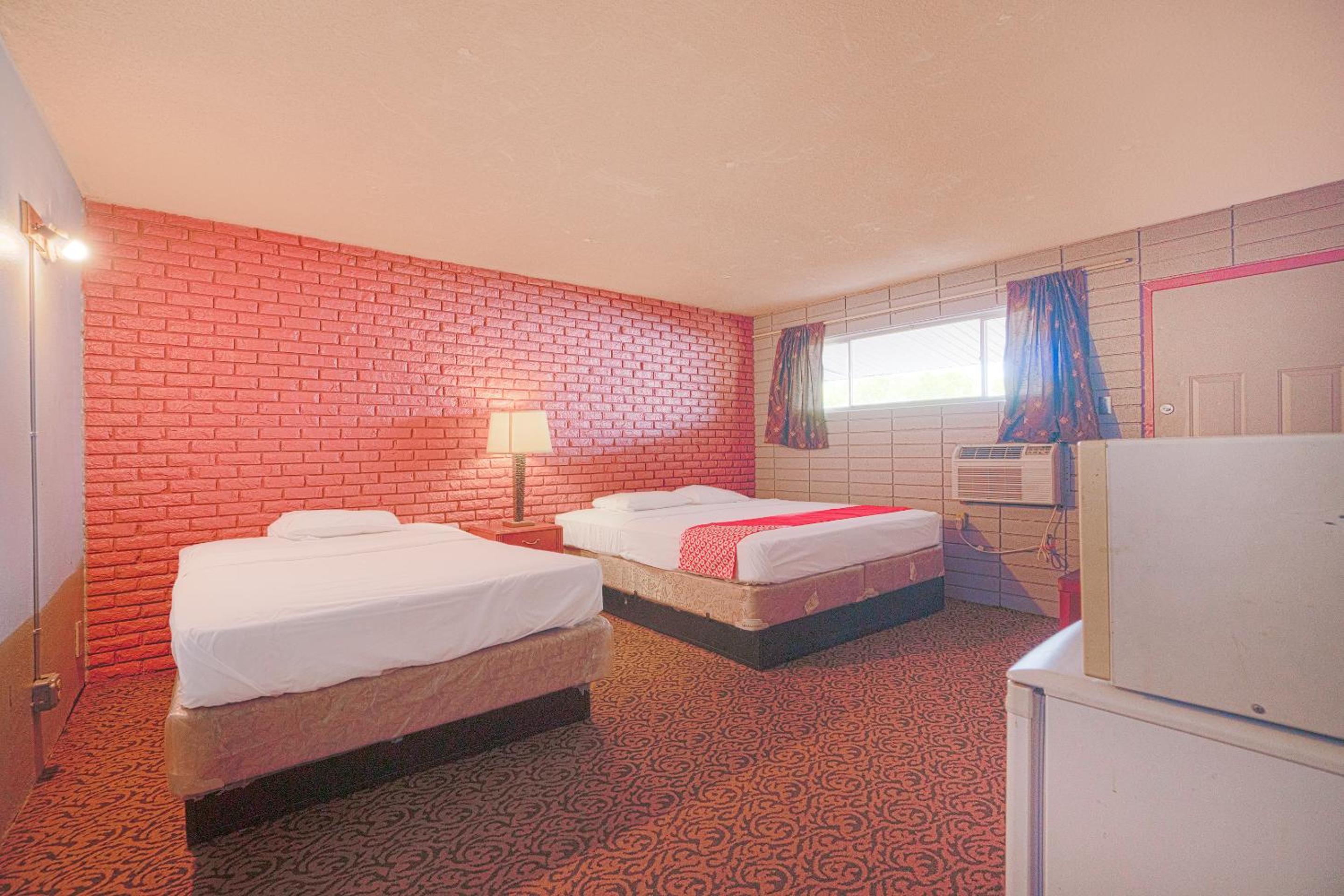 3 Full Bed Smoking photo 1