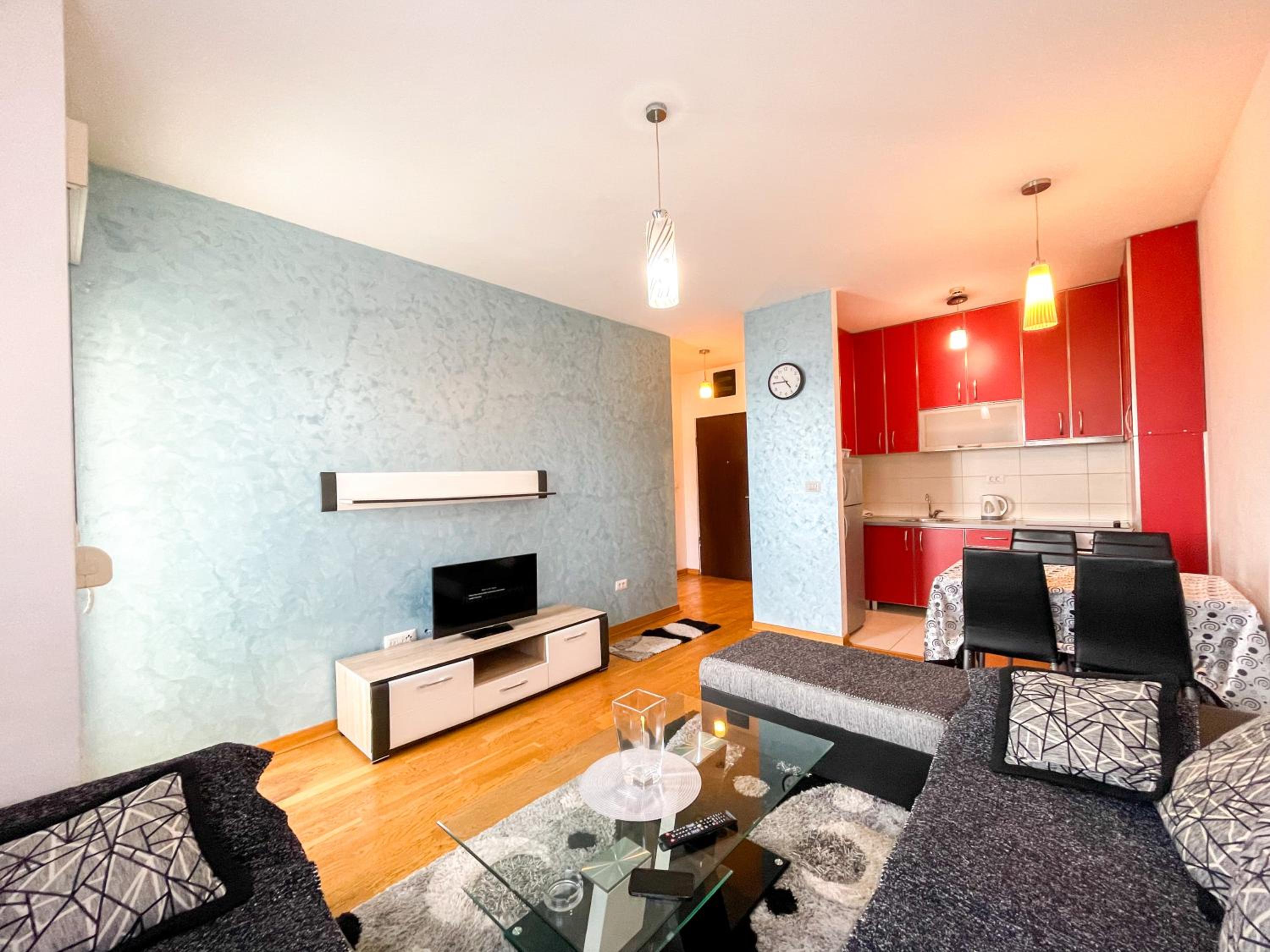 One-Bedroom Apartment
