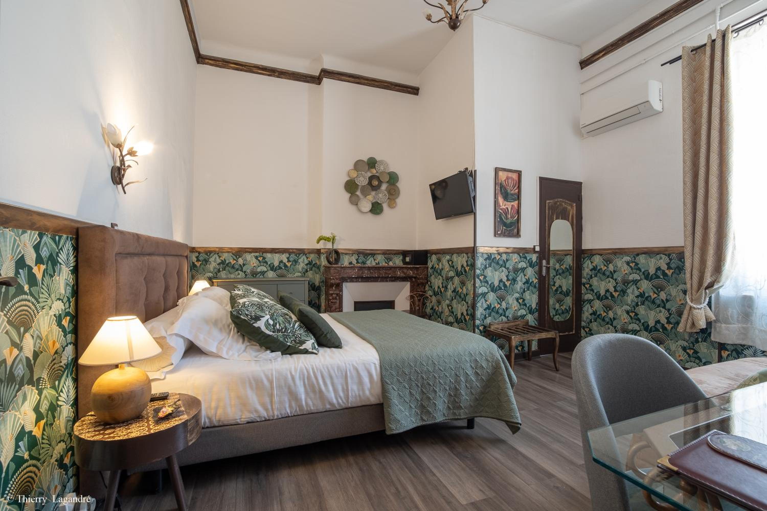 Deluxe Comfort Room photo 2
