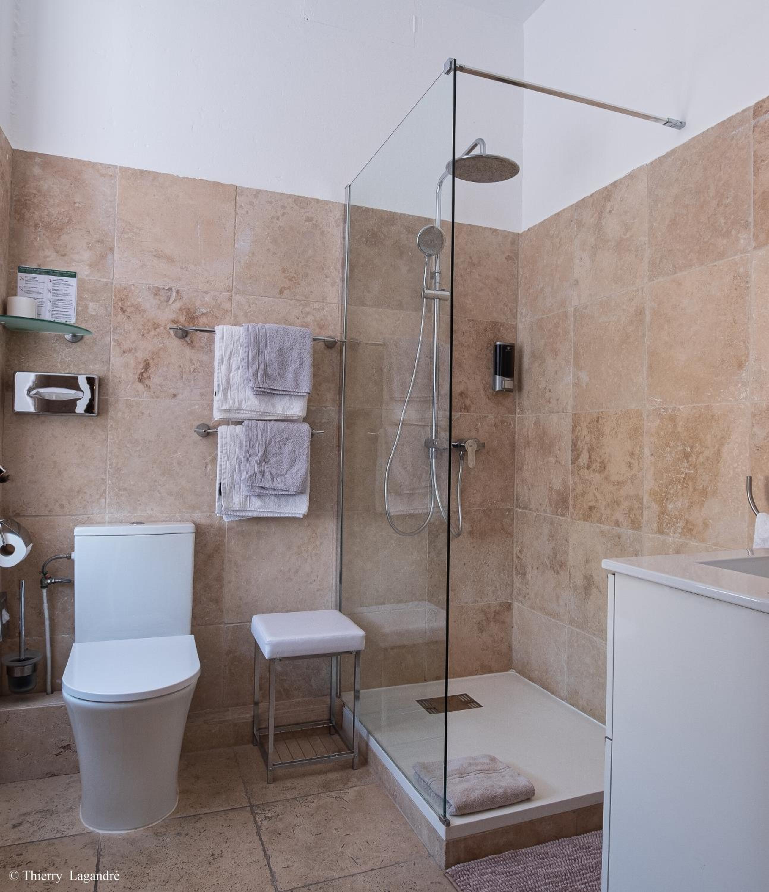 Deluxe Junior Suite photo 2