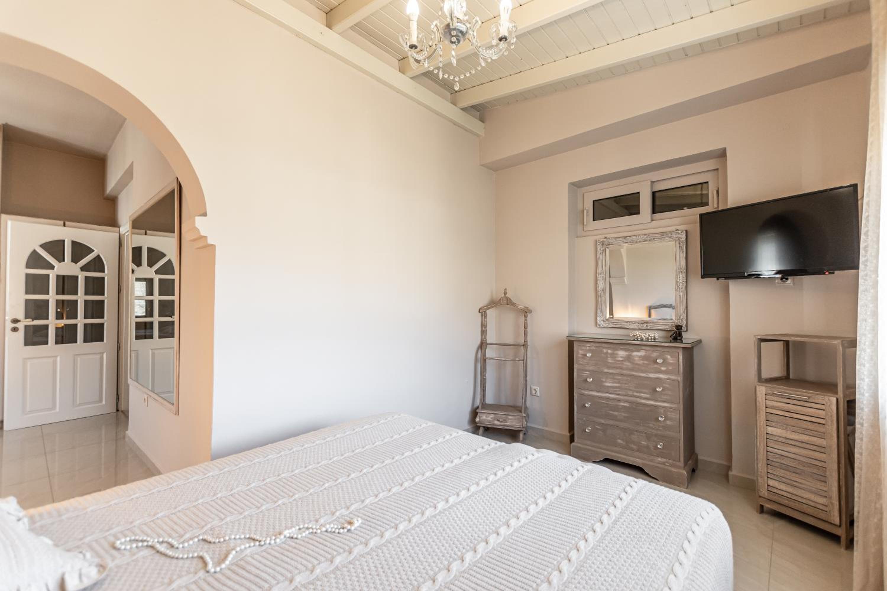 Villa with Sea View photo 1
