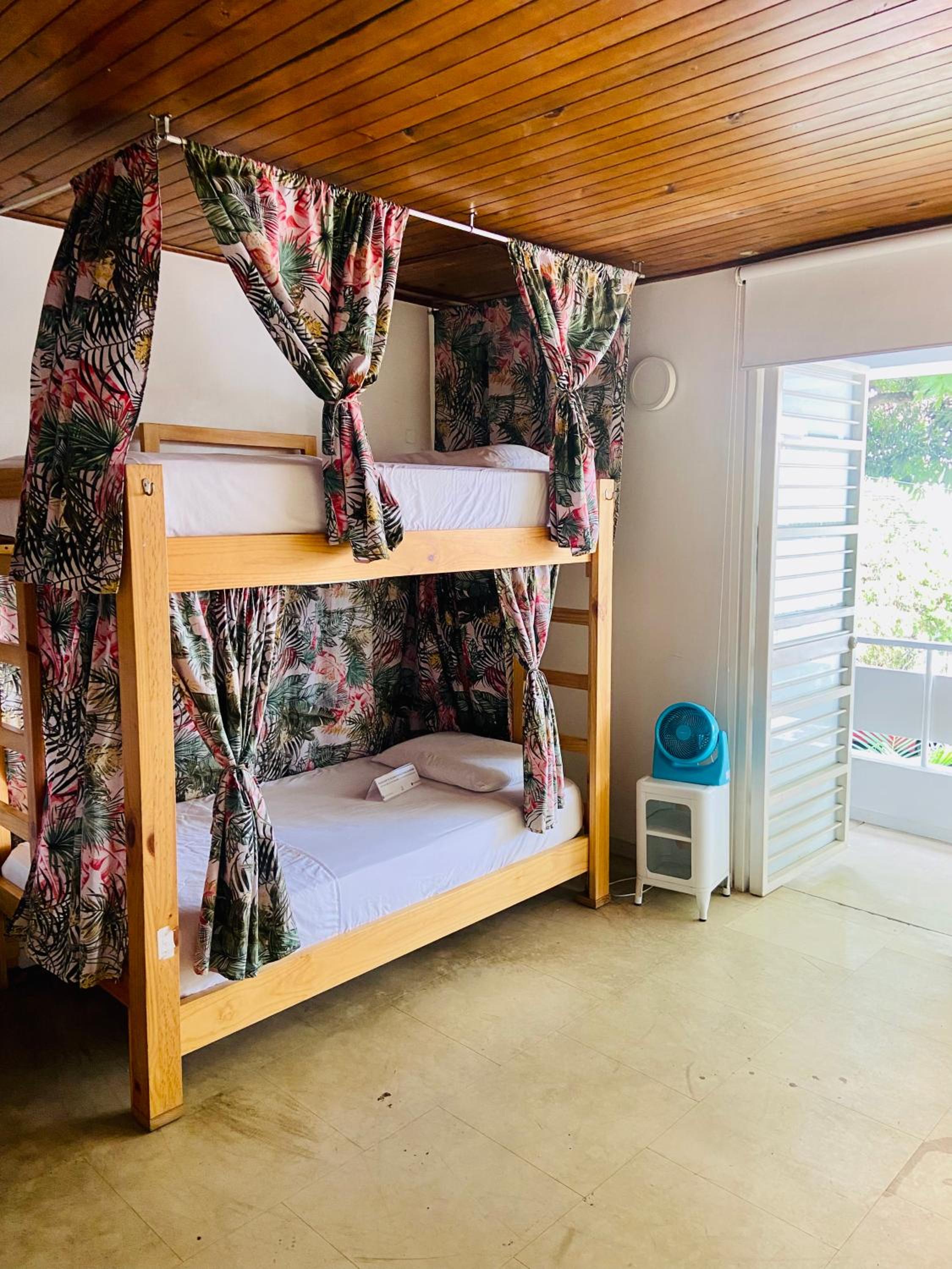 Bed in 4-Bed Mixed Dormitory Room photo 3