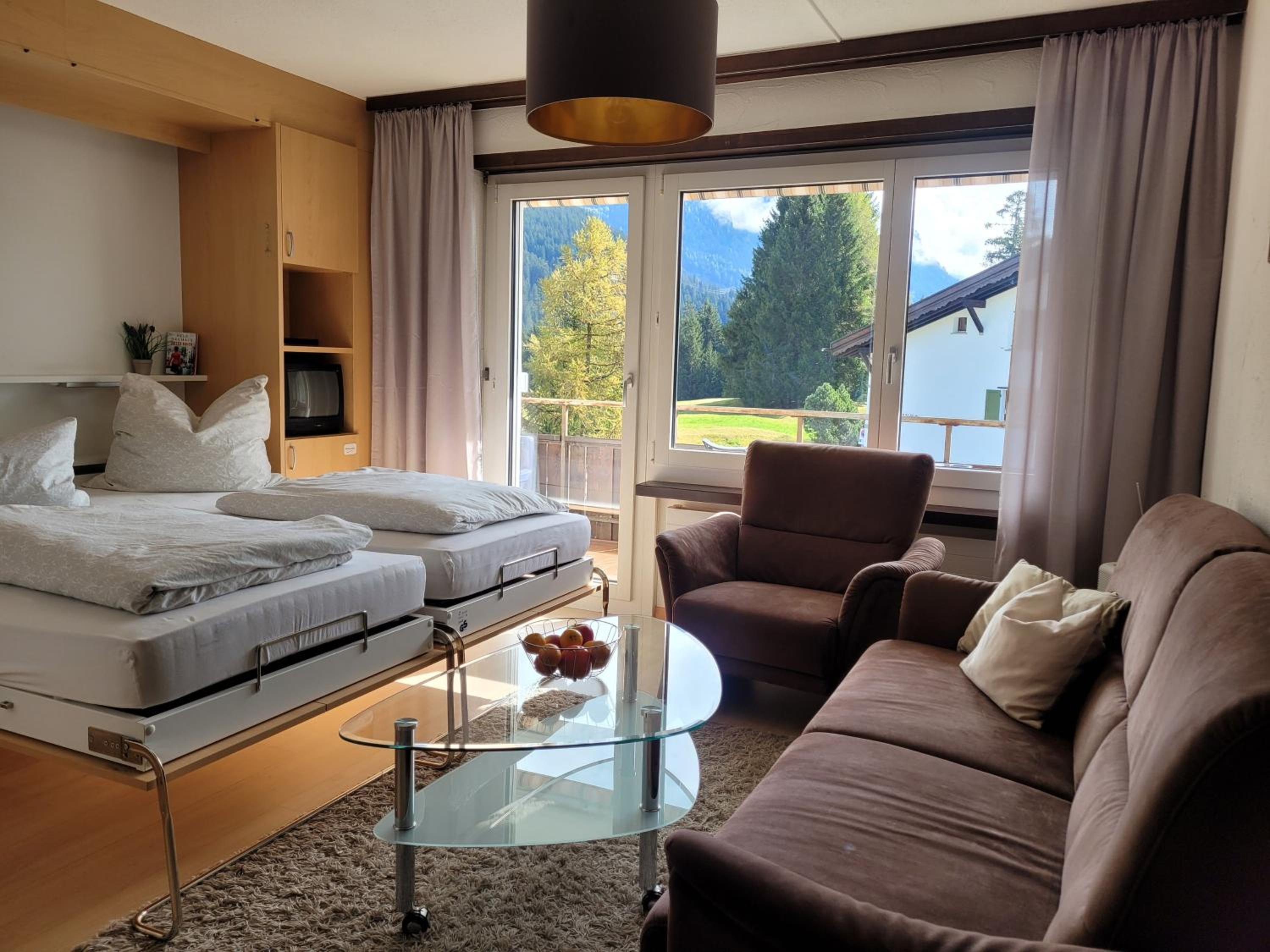 Apartment with Mountain View photo 3