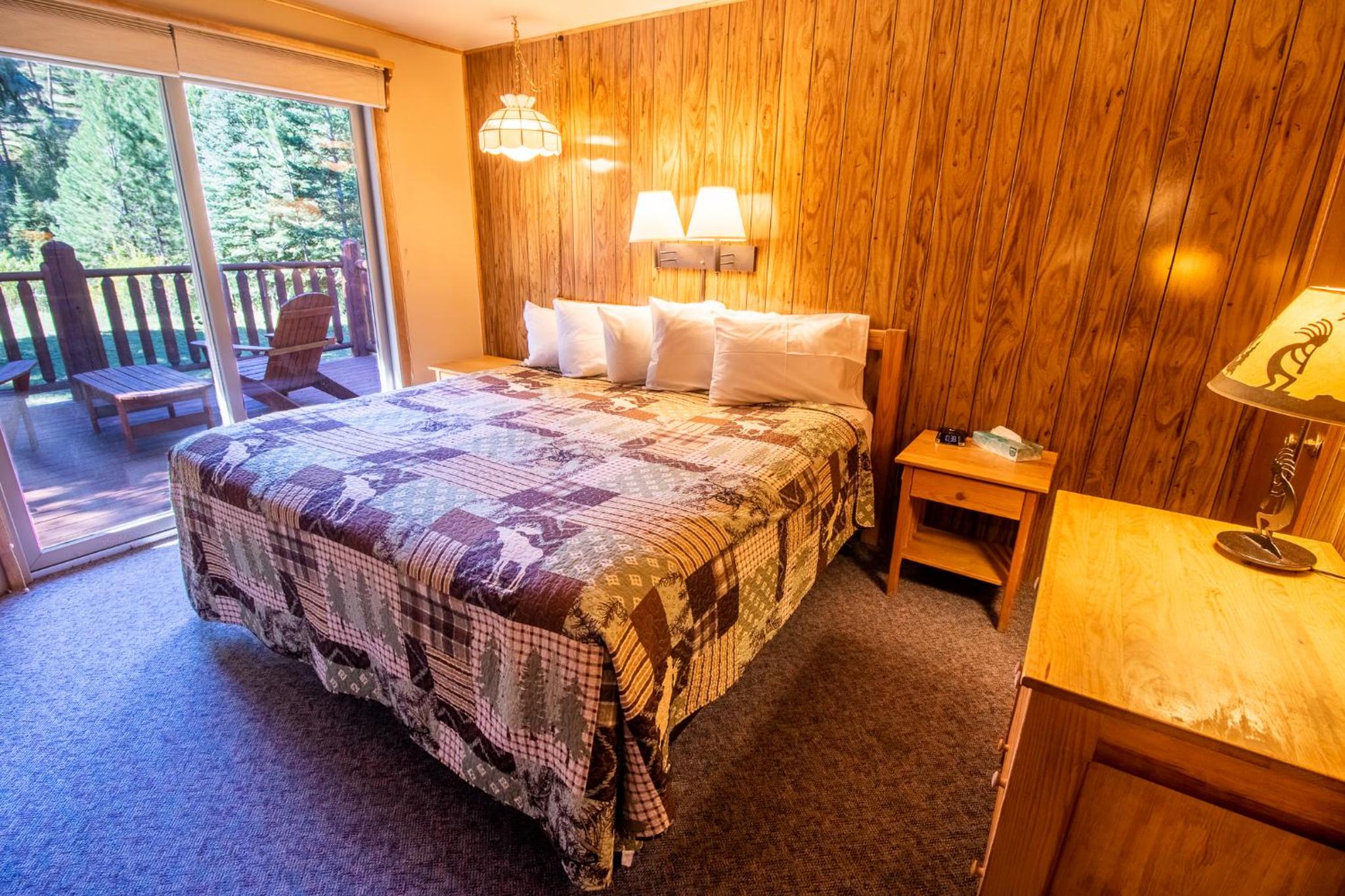 Deluxe King Suite