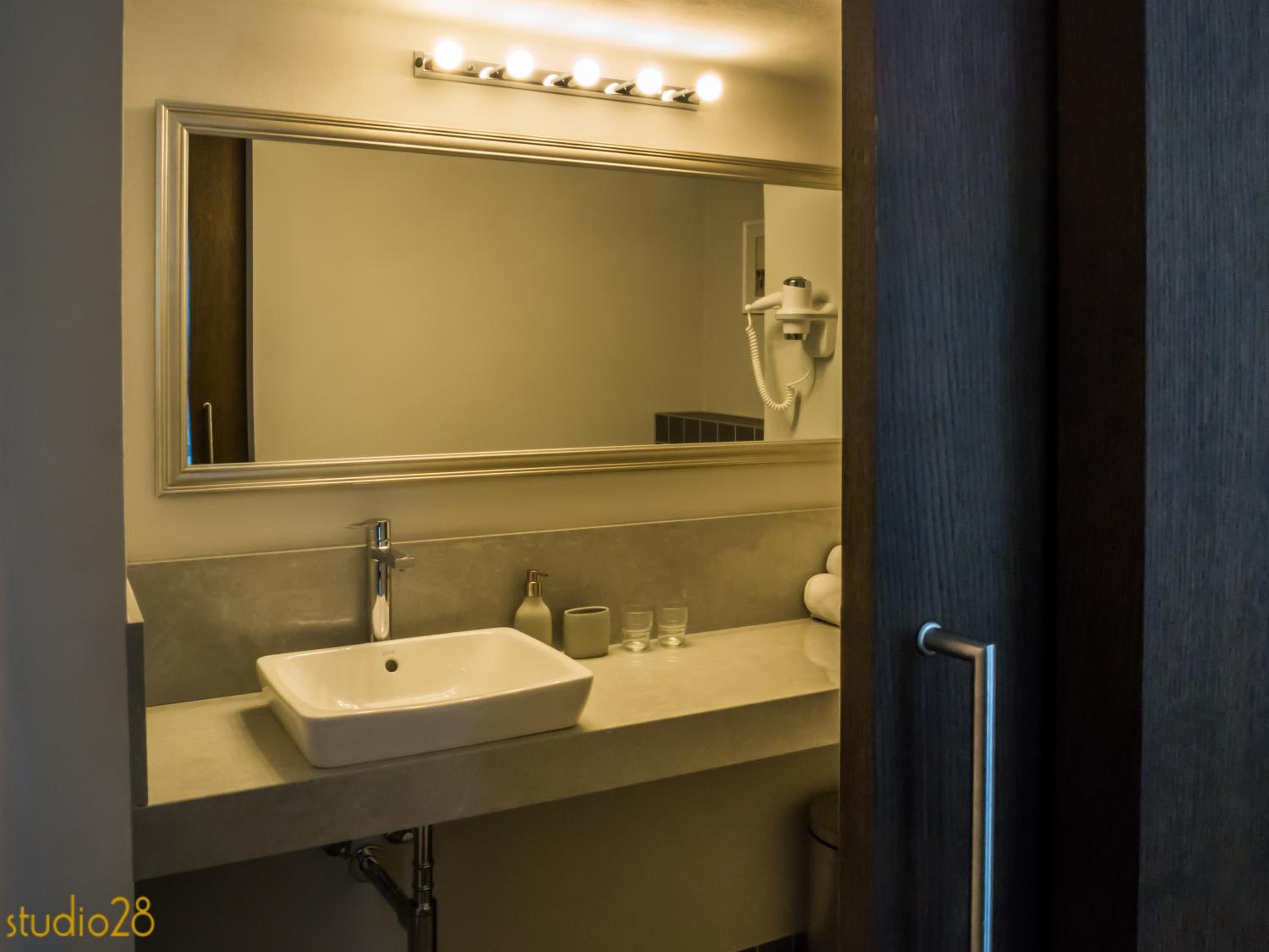 Deluxe Double Room - Photo 4