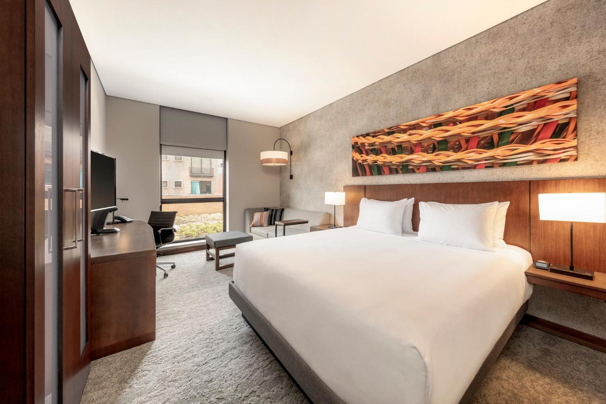 King Room with Sofa Bed - High Floor - Photo 3