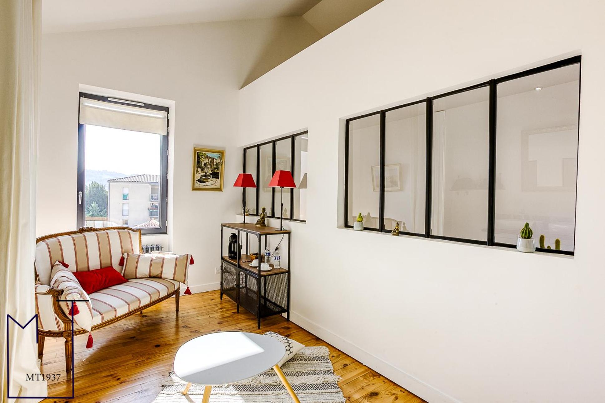 Superior King Suite