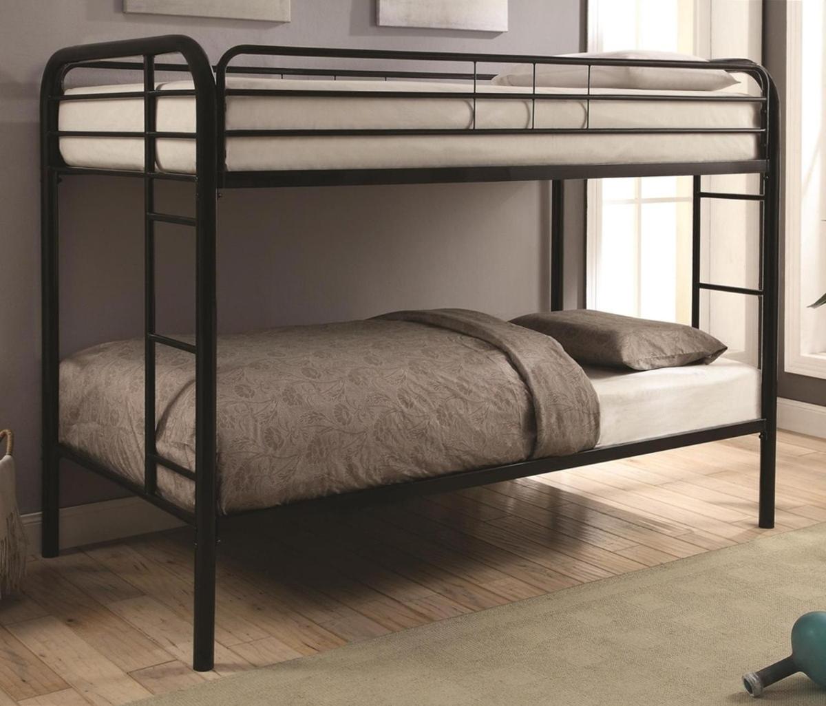 Bunk Bed in Mixed Dormitory Room