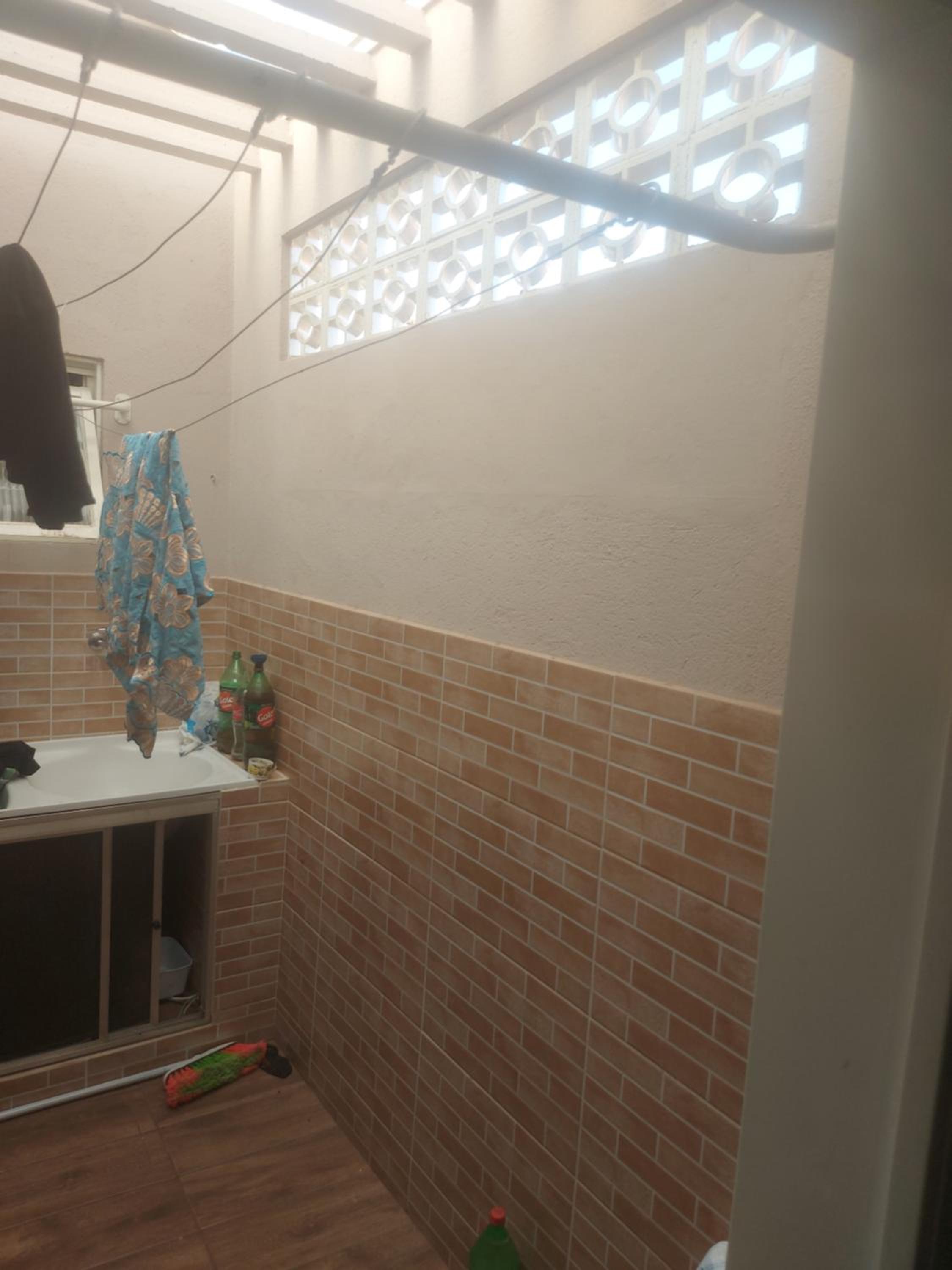 One-Bedroom House photo 3