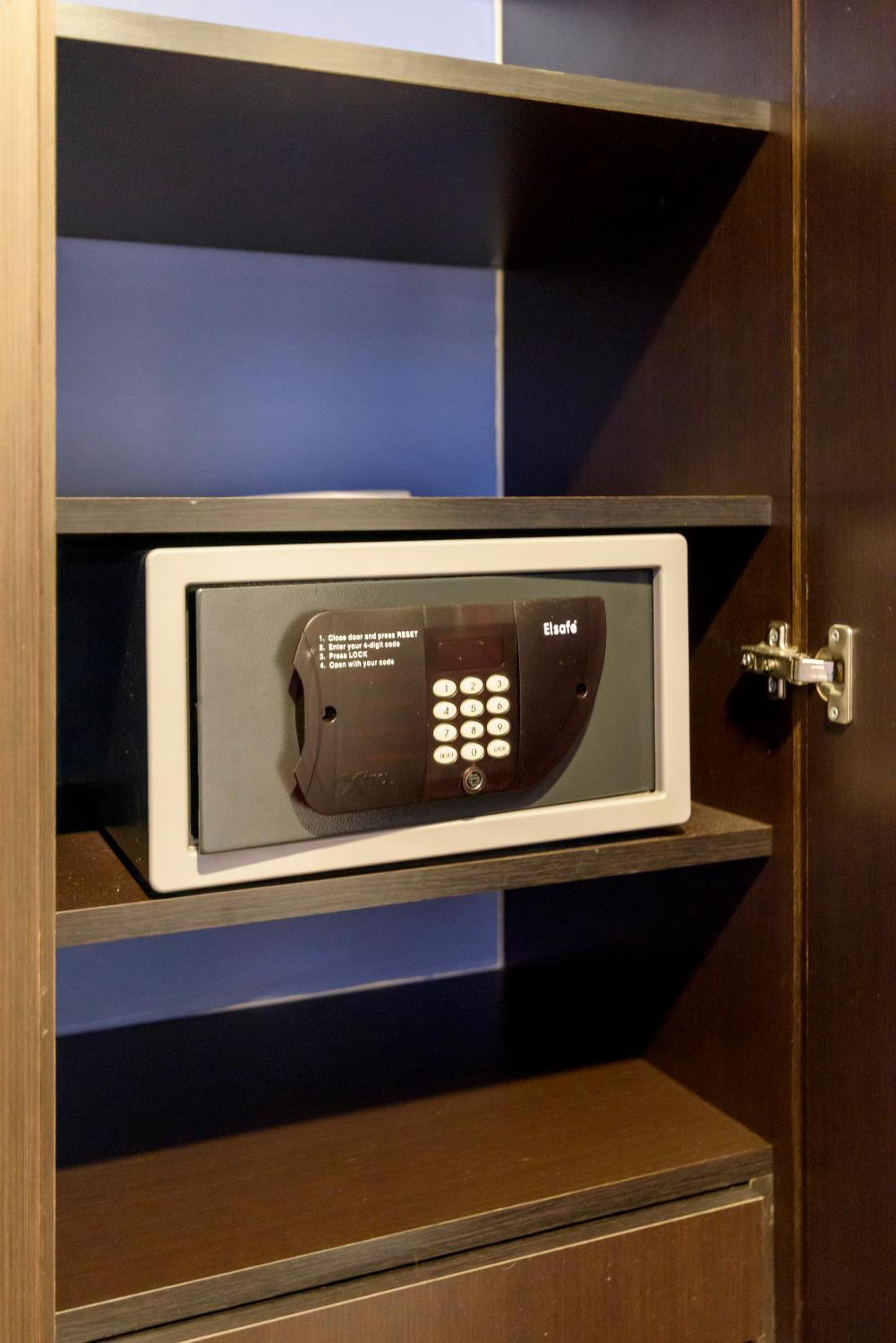Deluxe Twin Room - Photo 4