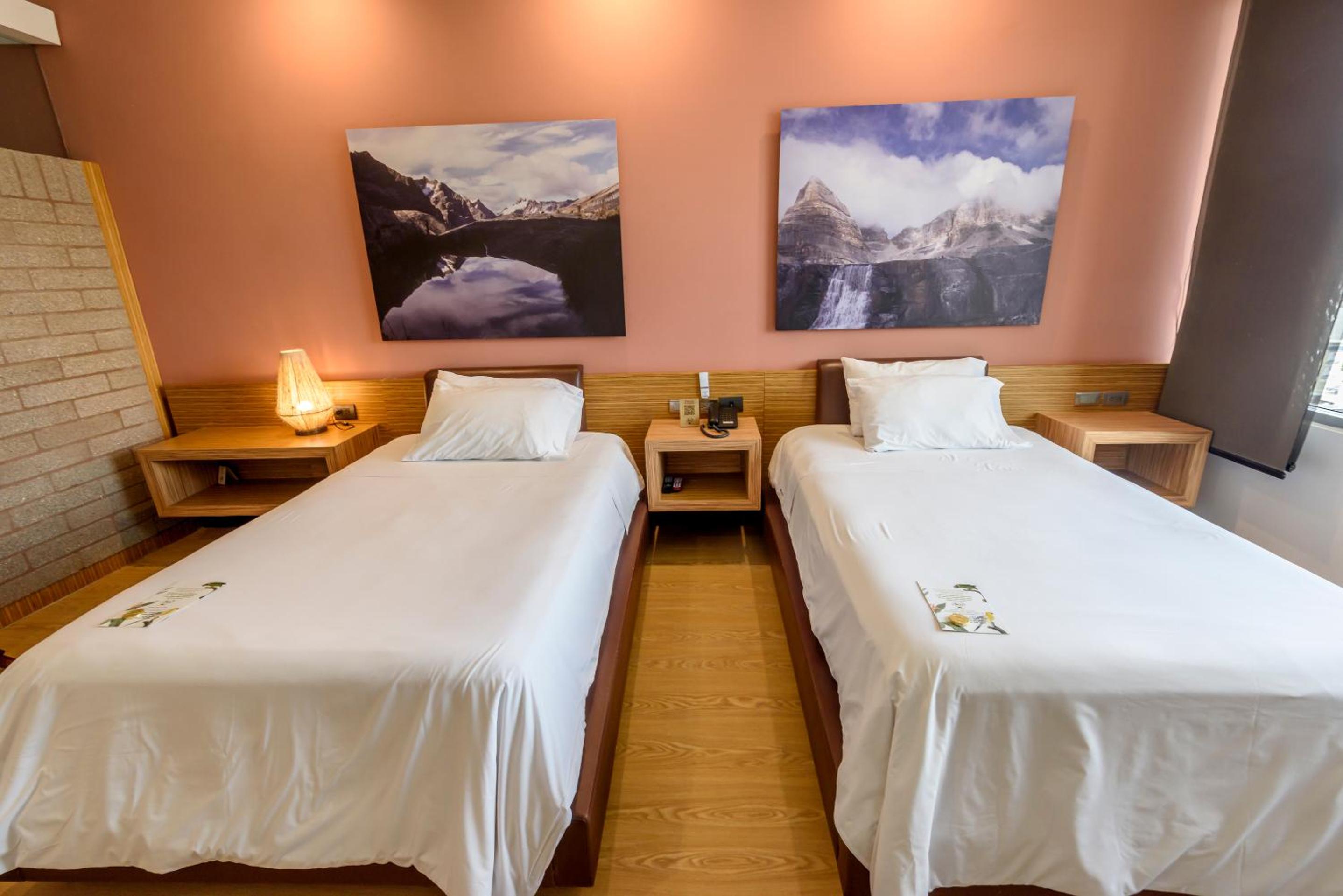 Superior Twin Room - Photo 2